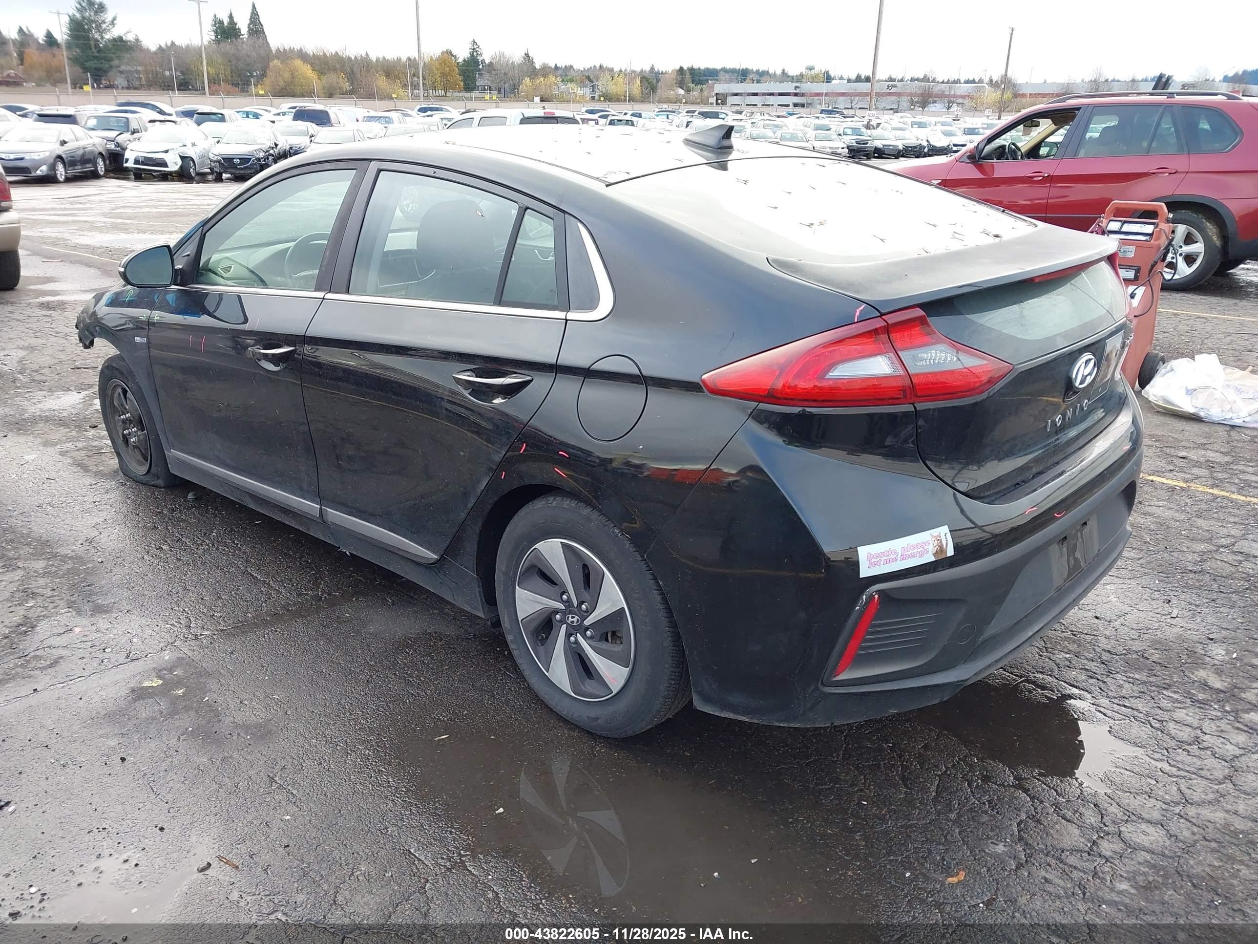 HYUNDAI IONIQ image 3
