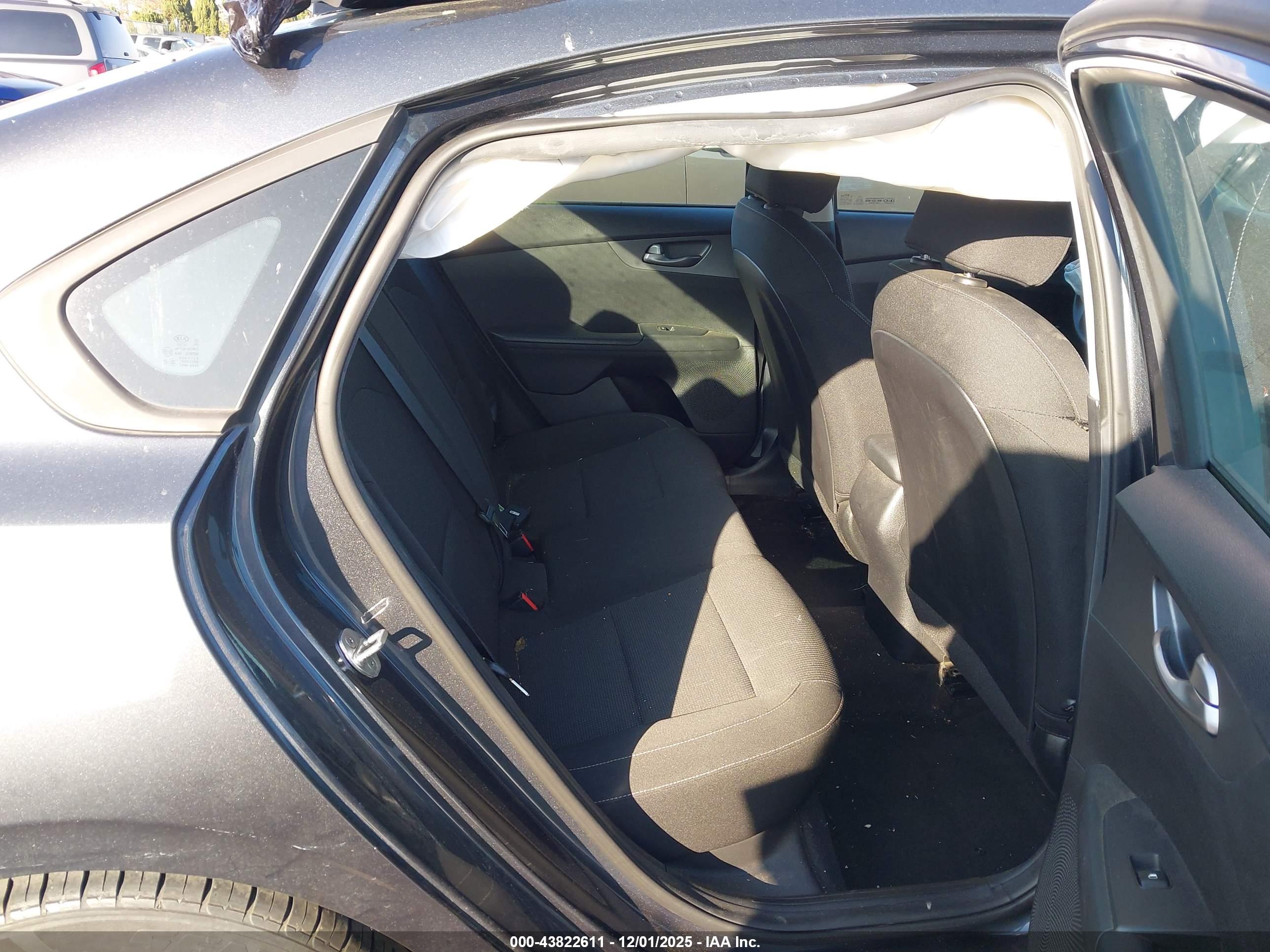 KIA FORTE image 8