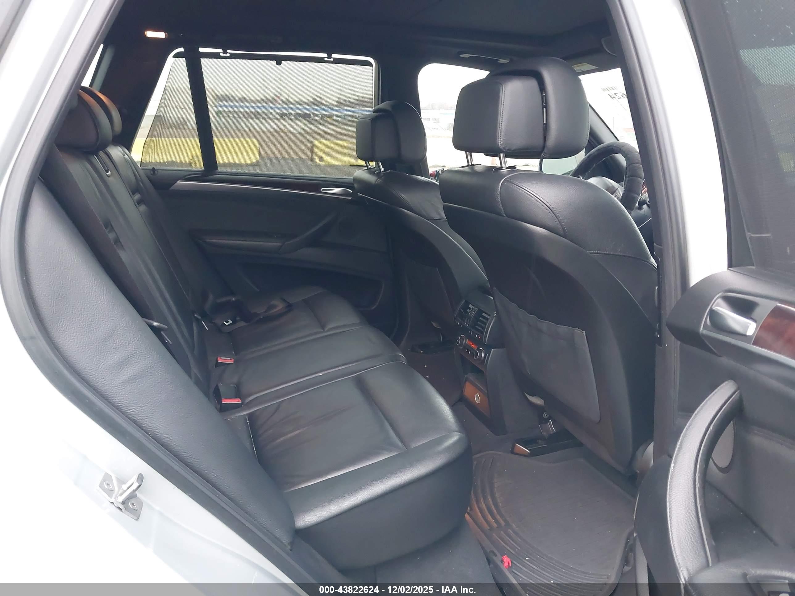 BMW X5 image 8