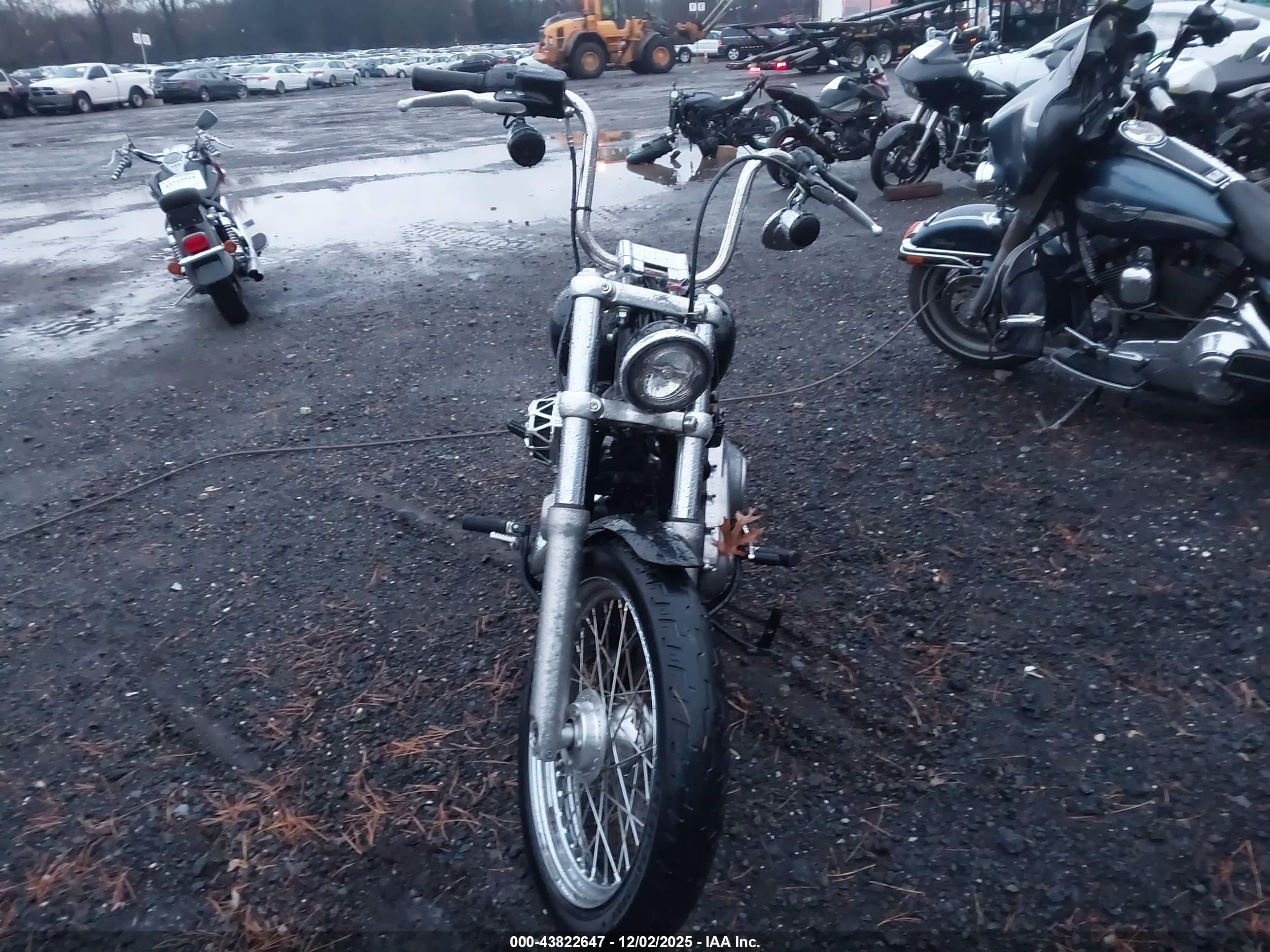 HARLEY-DAVIDSON FXST image 5