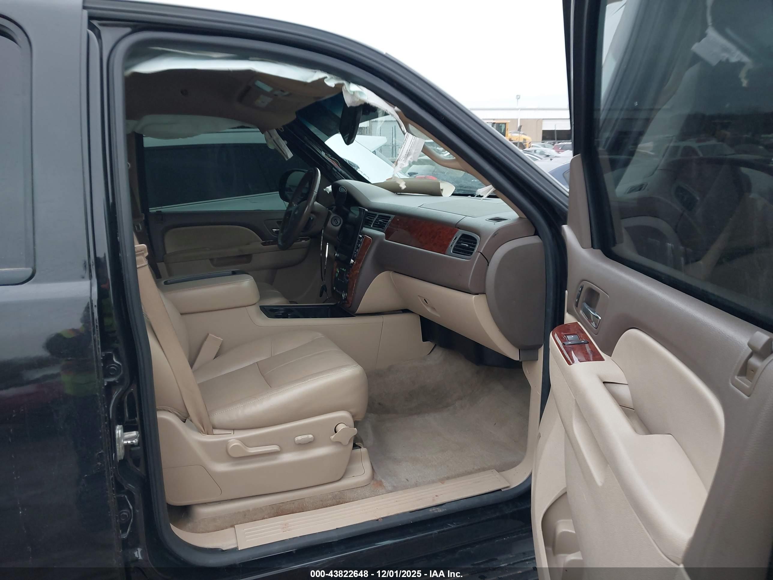 GMC YUKON image 5