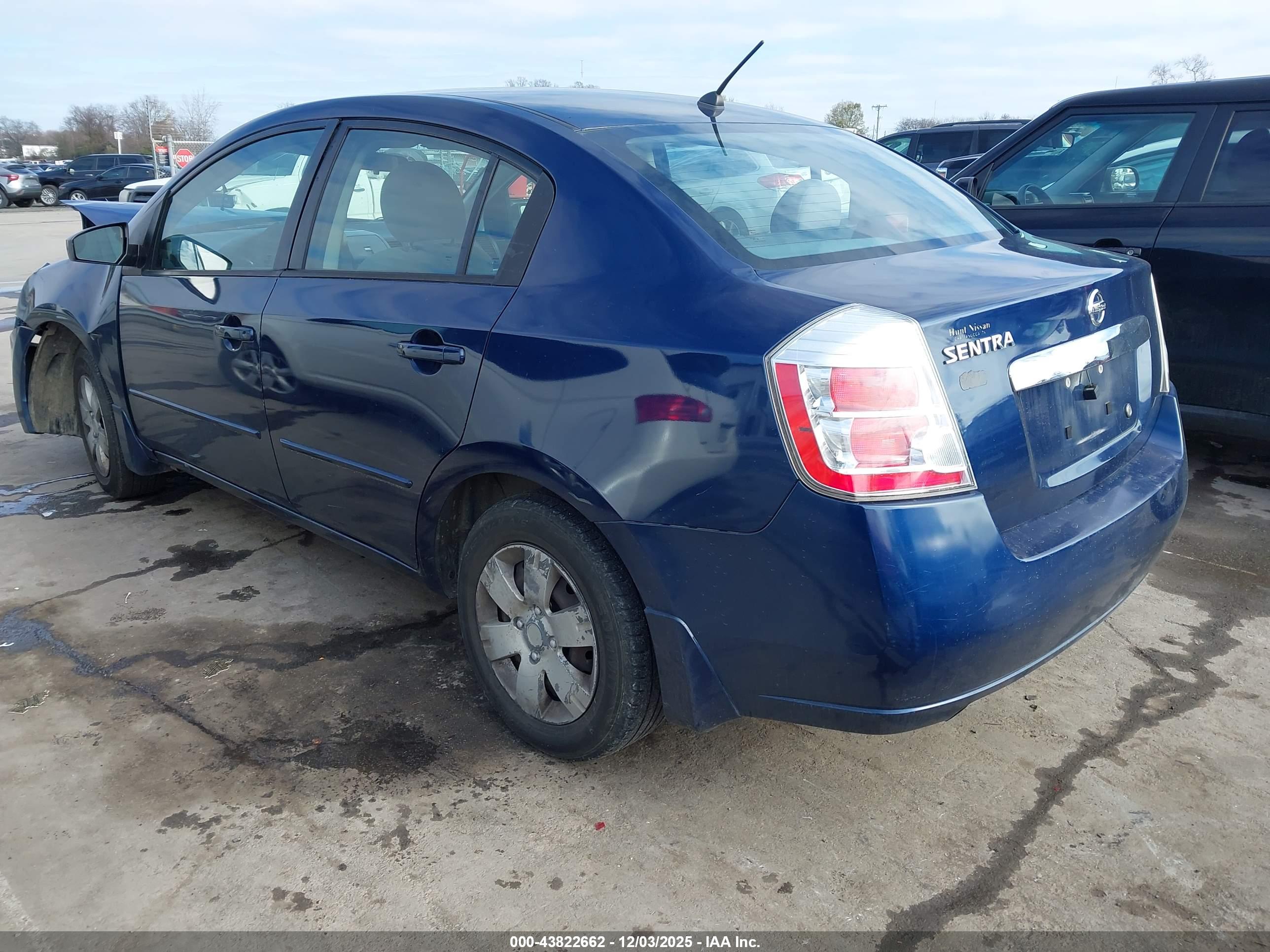 NISSAN SENTRA image 3