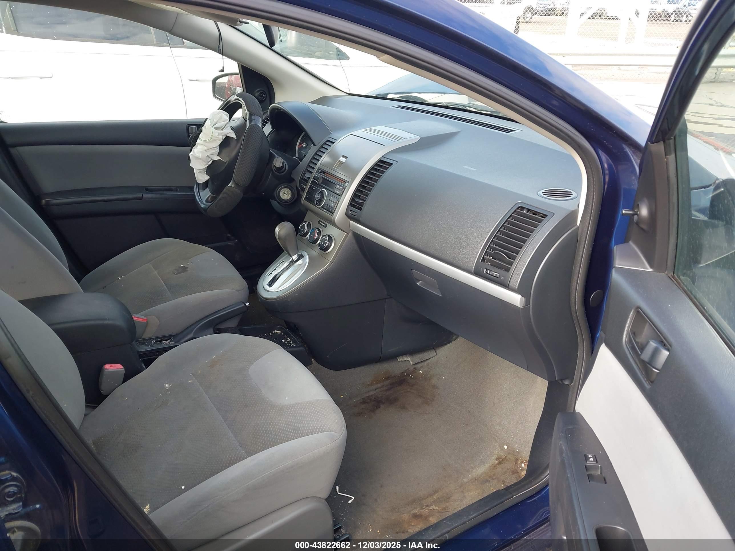 NISSAN SENTRA image 5