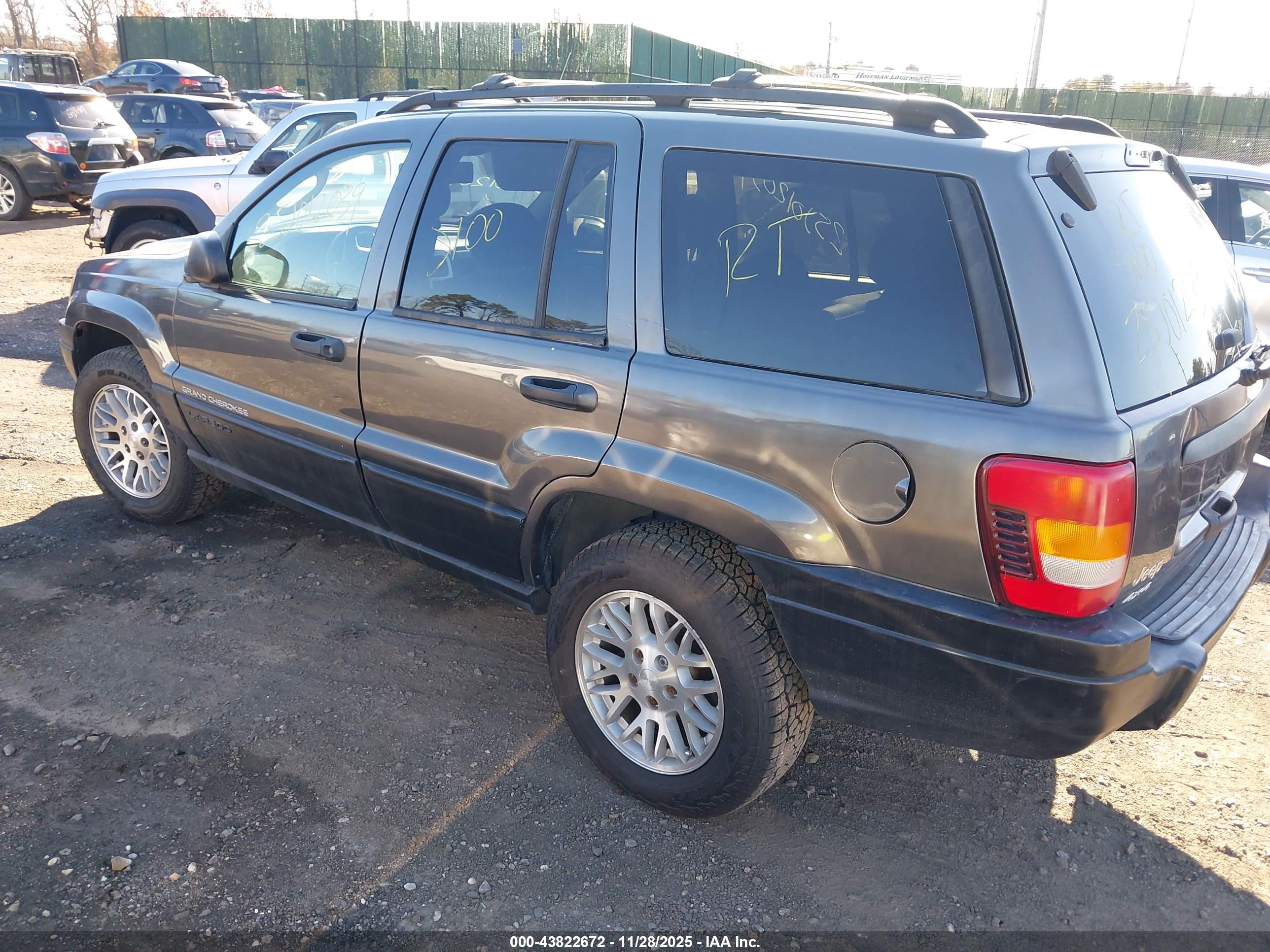 JEEP GRAND image 3