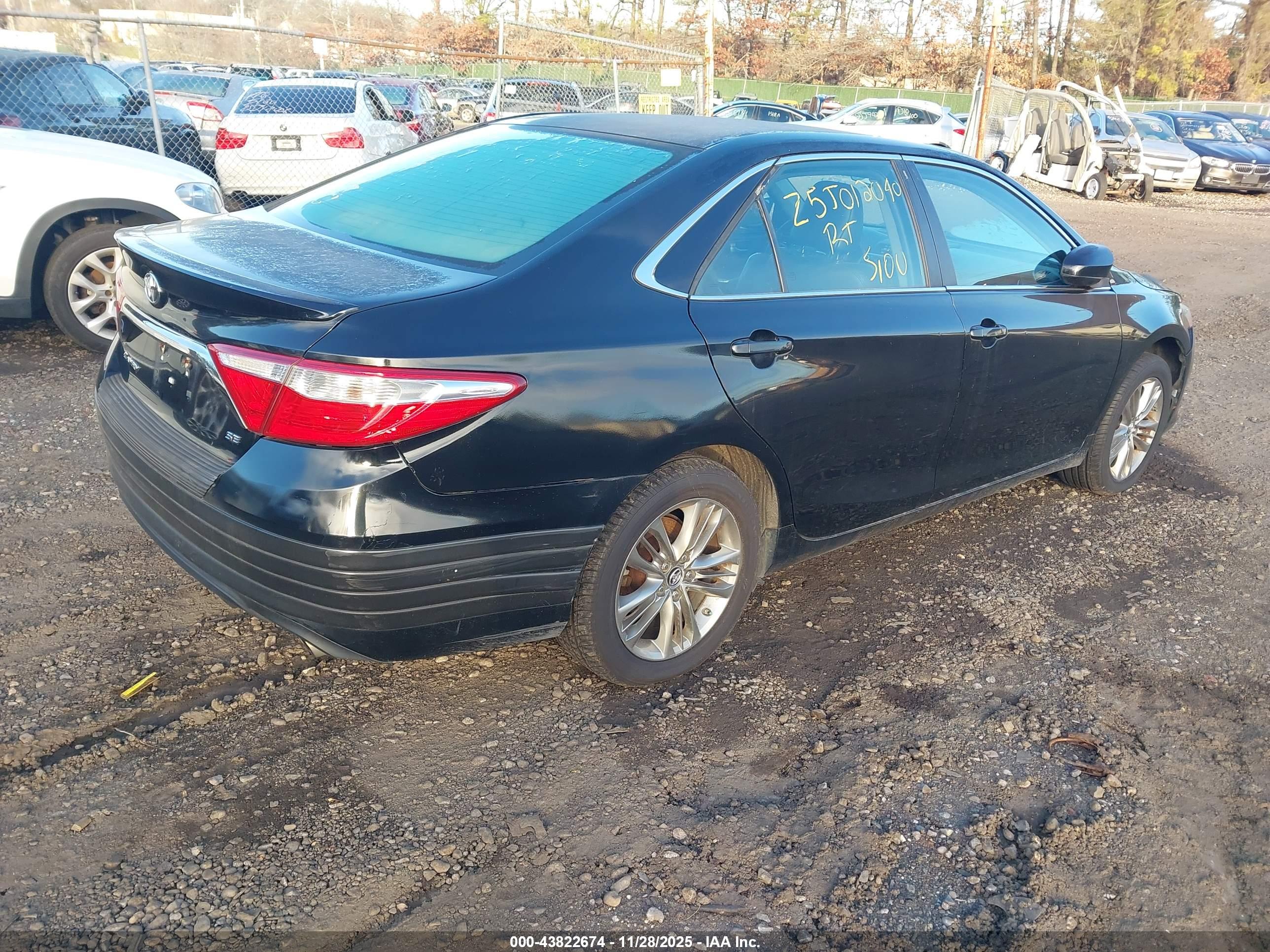 TOYOTA CAMRY image 4