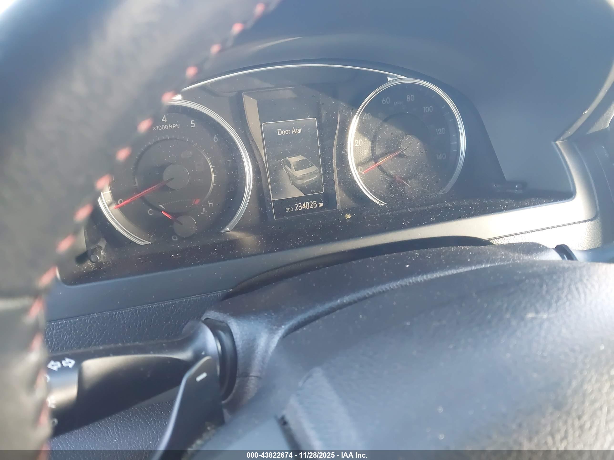 TOYOTA CAMRY image 7