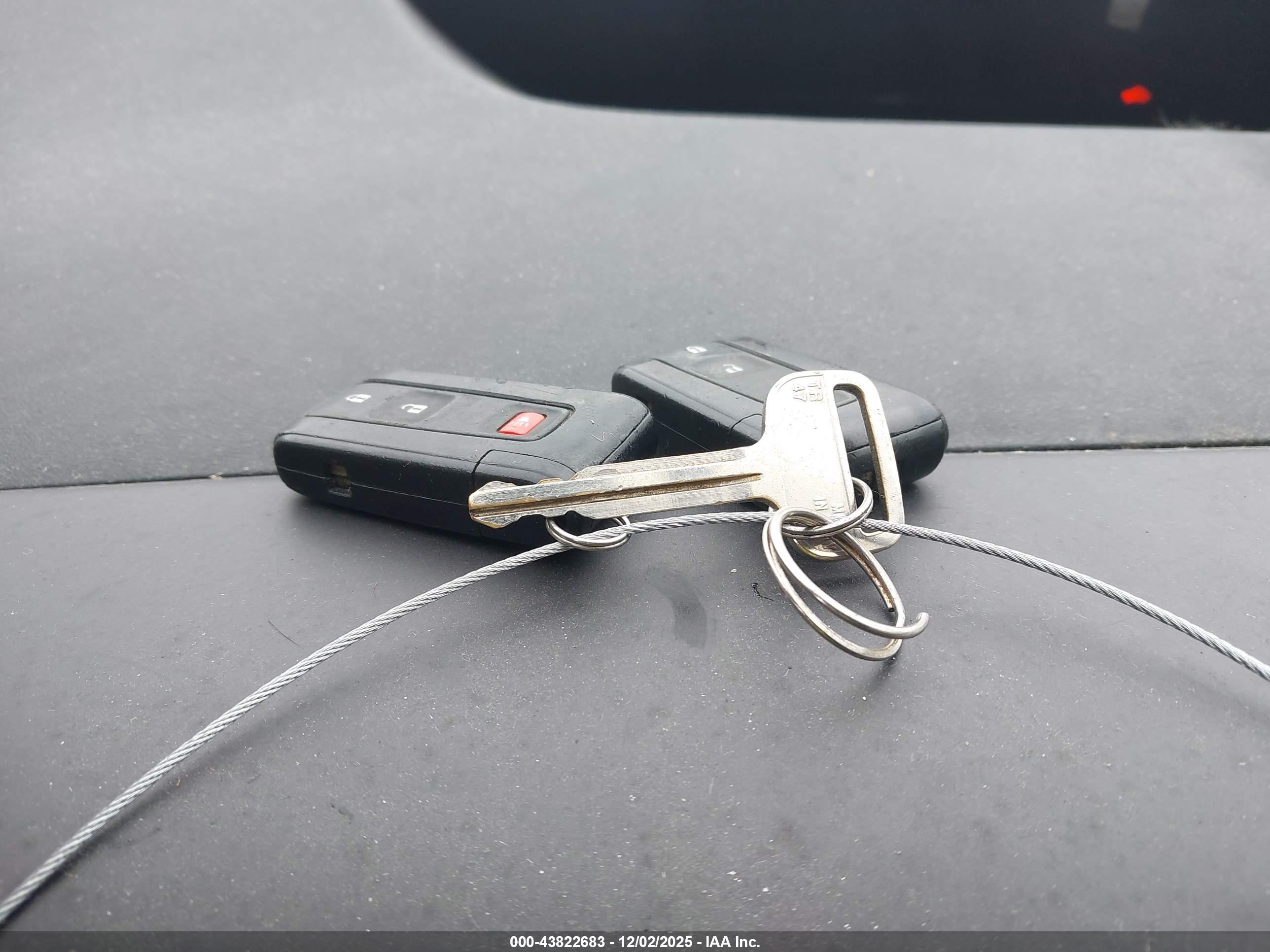 TOYOTA PRIUS image 11