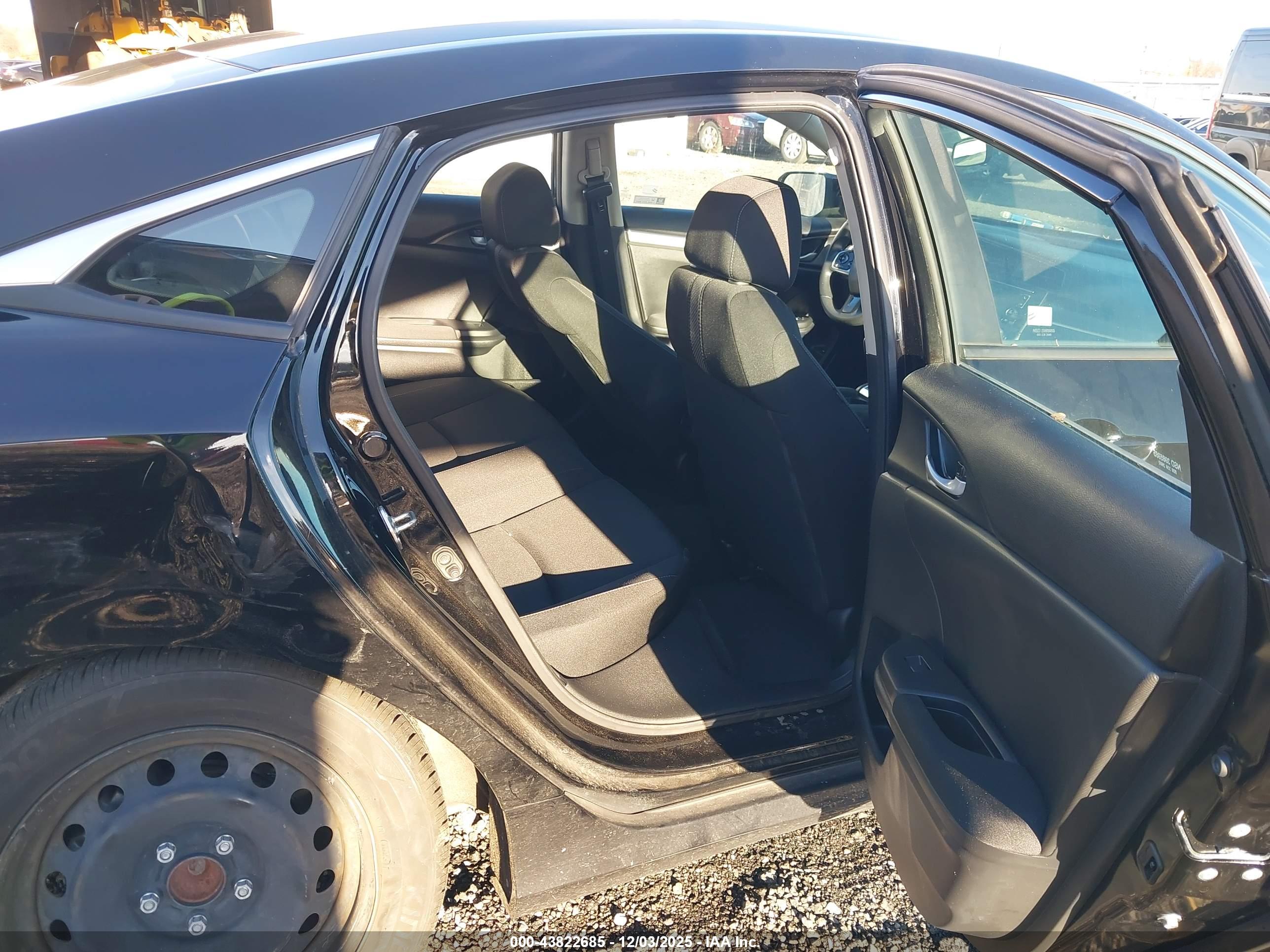 HONDA CIVIC image 8