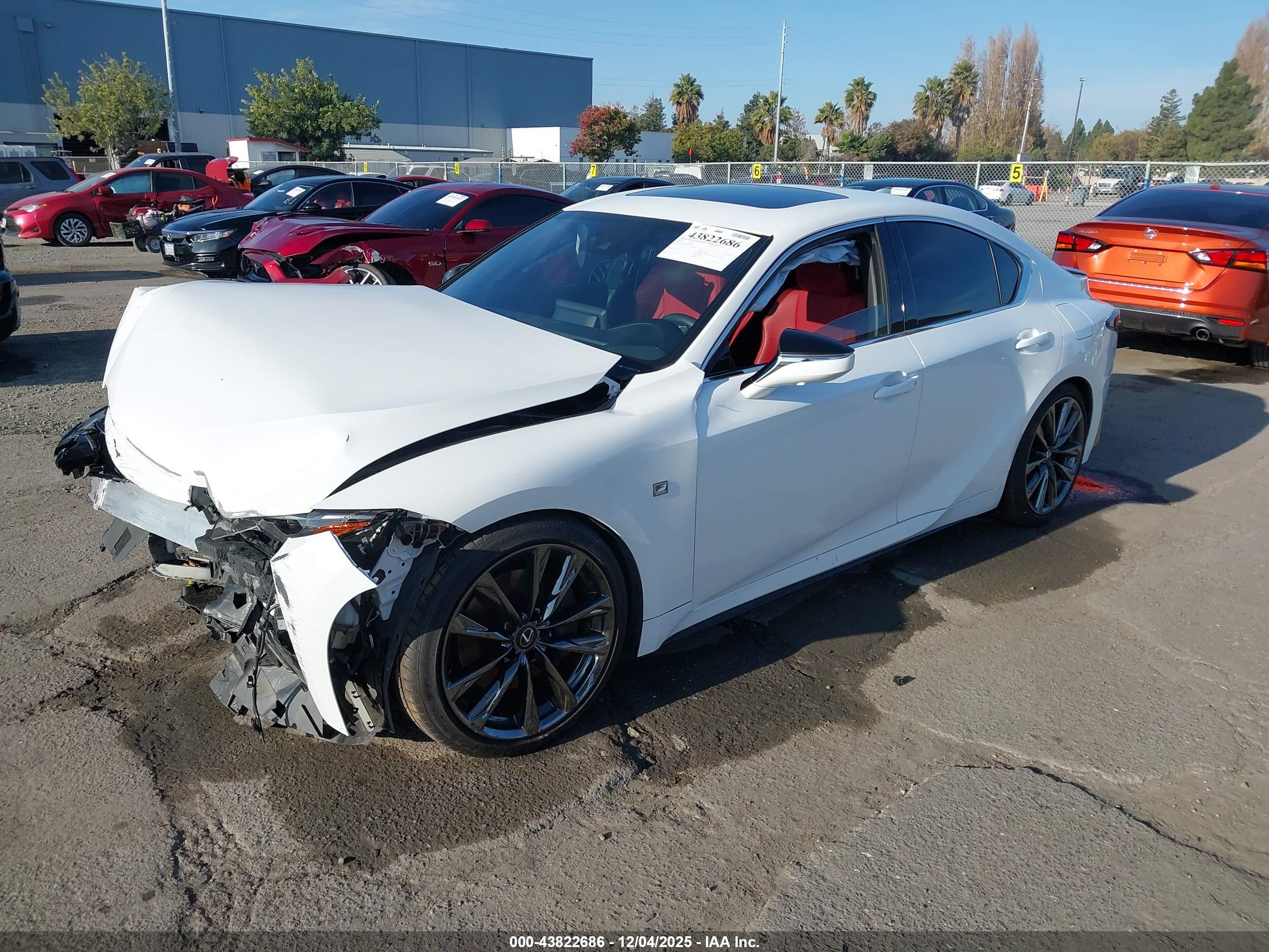 LEXUS IS image 2