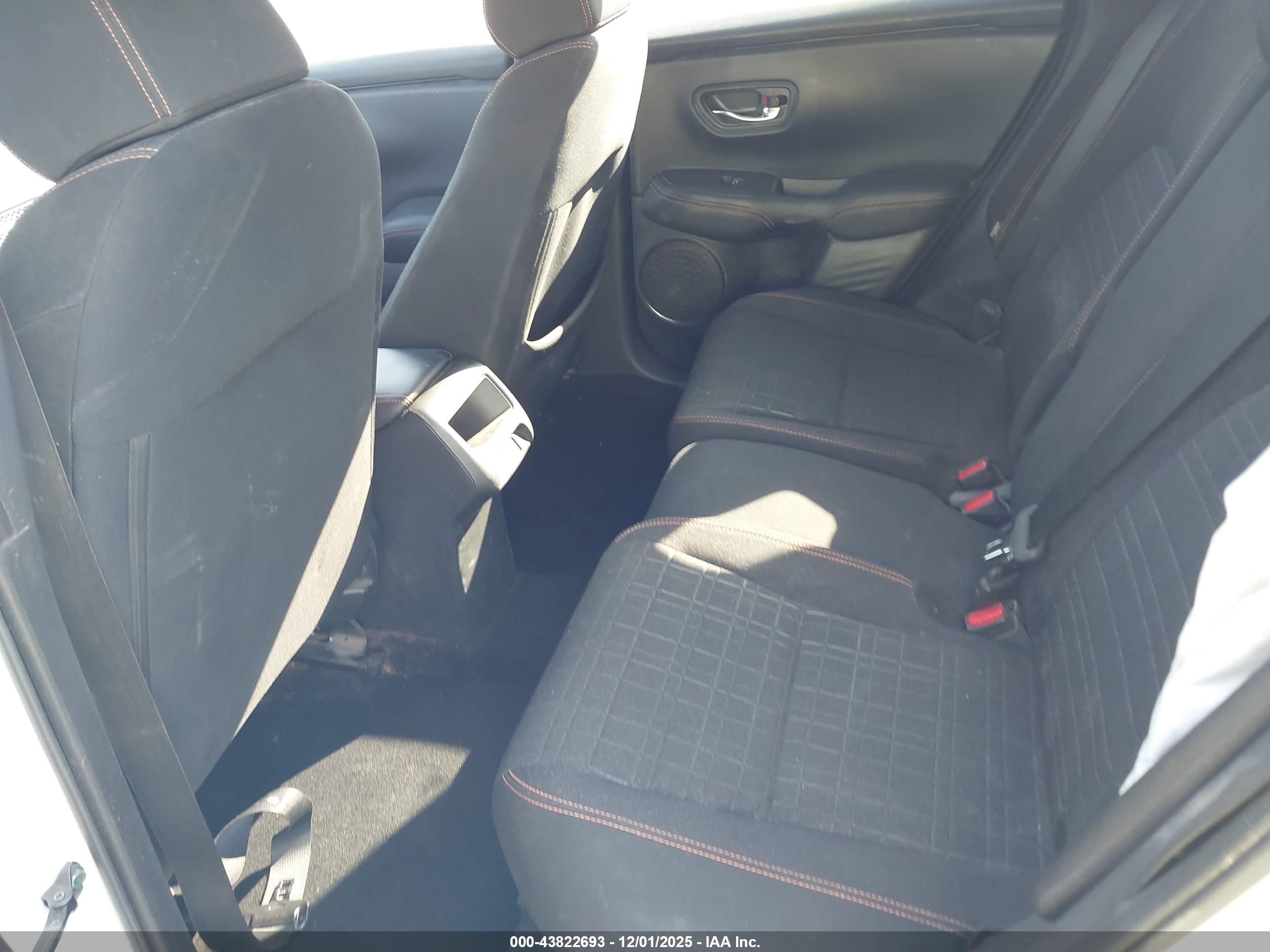 HONDA HR-V image 8