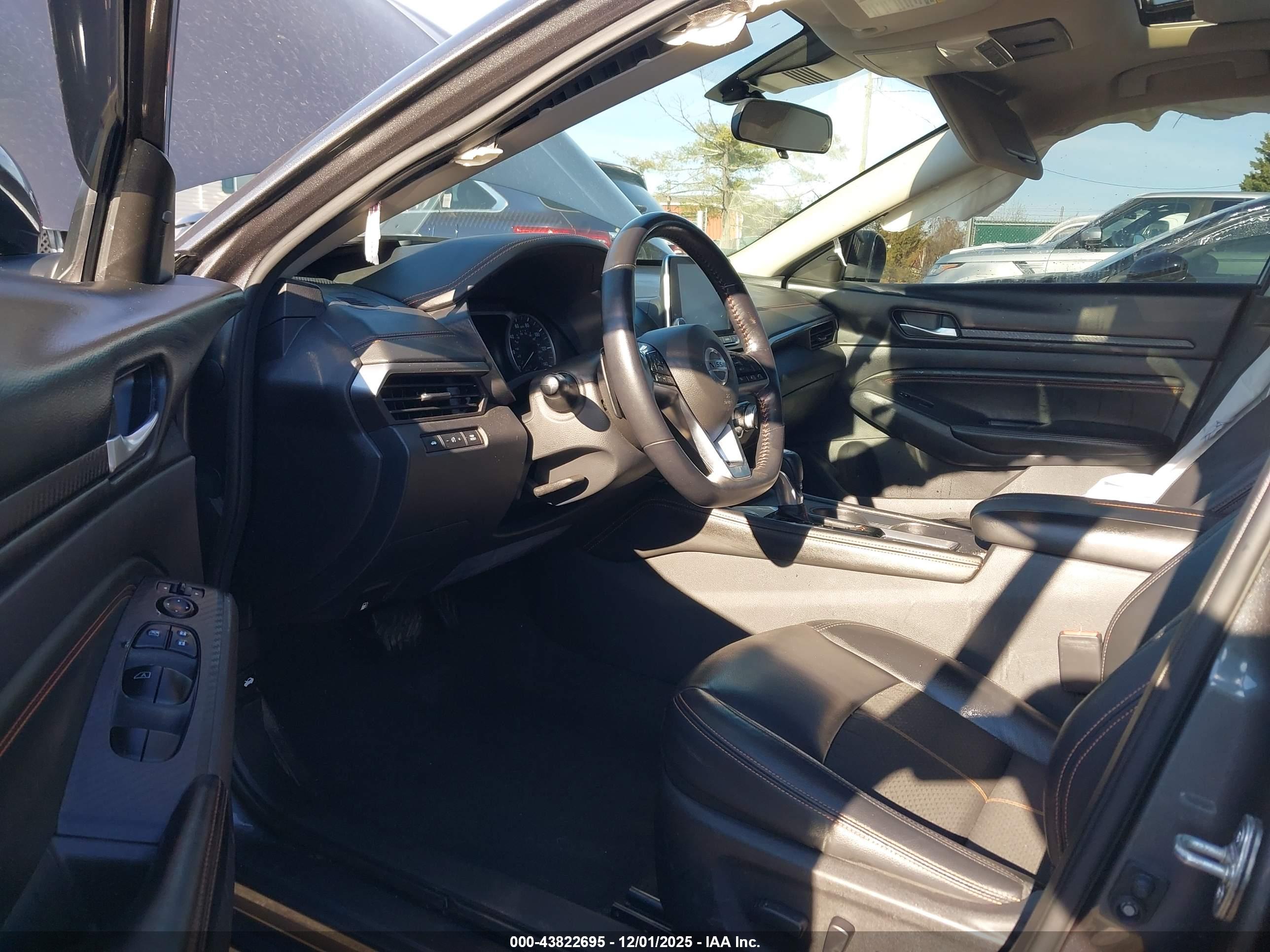 NISSAN ALTIMA image 5