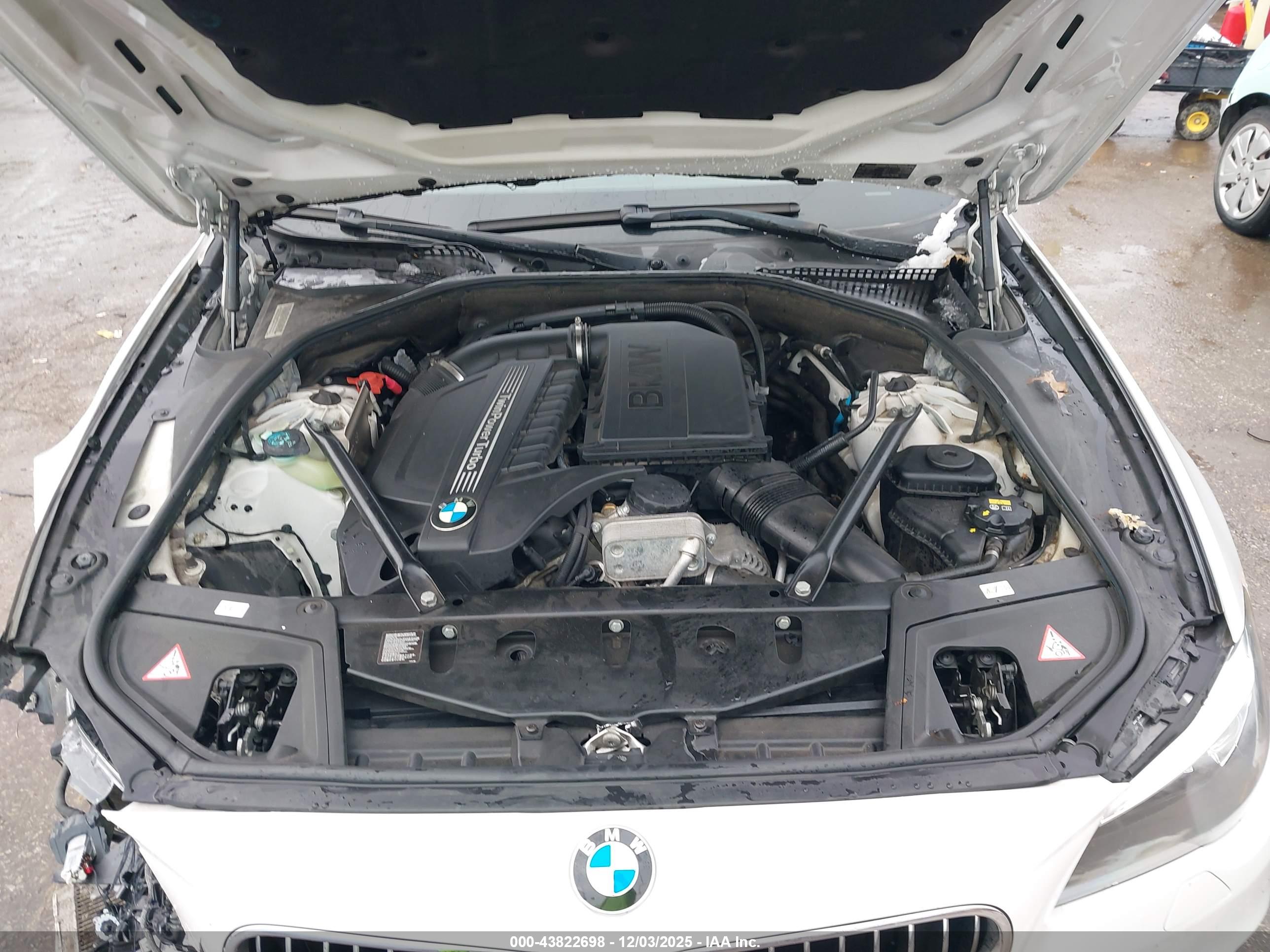 BMW 535I image 10