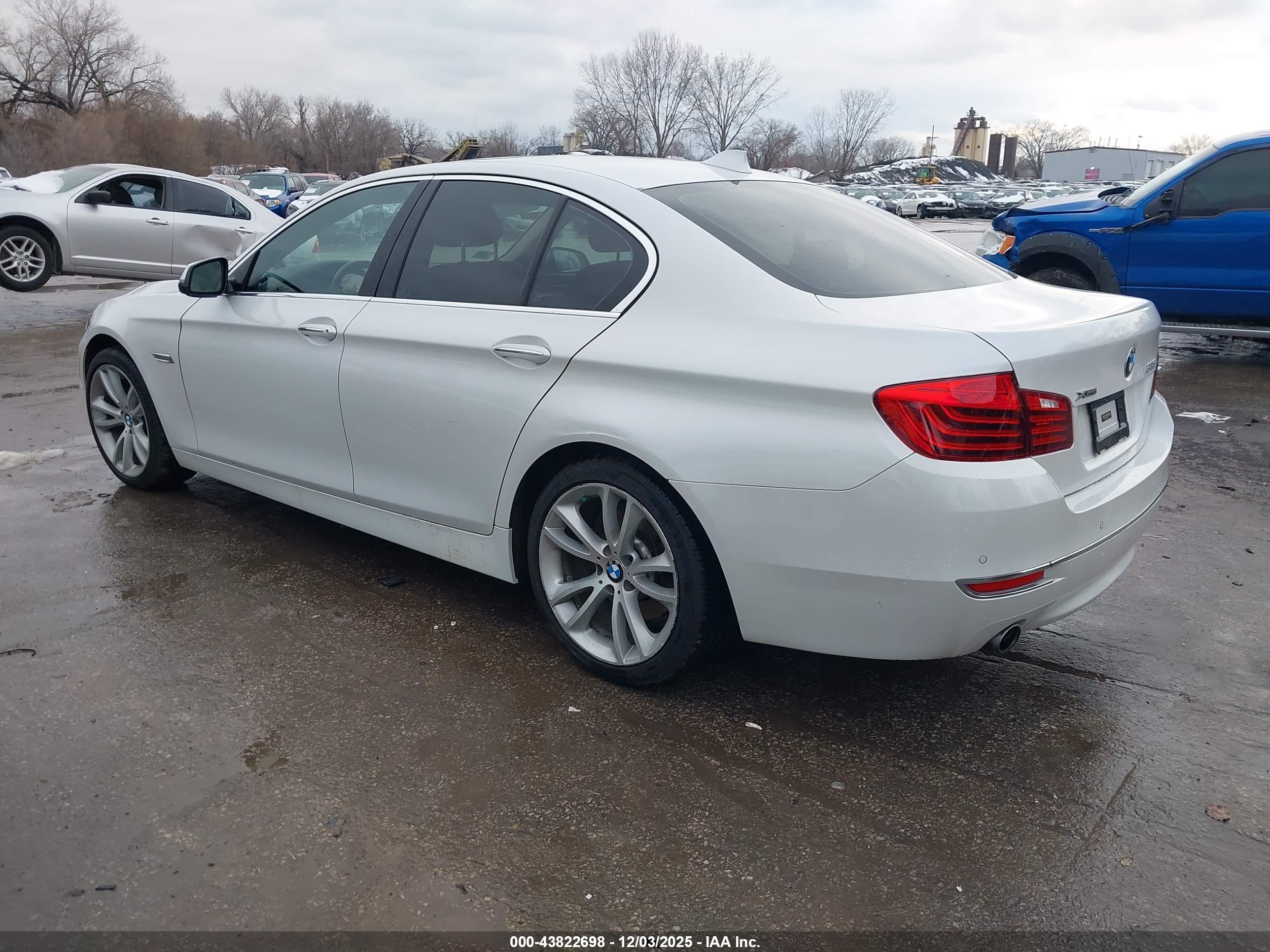 BMW 535I image 3