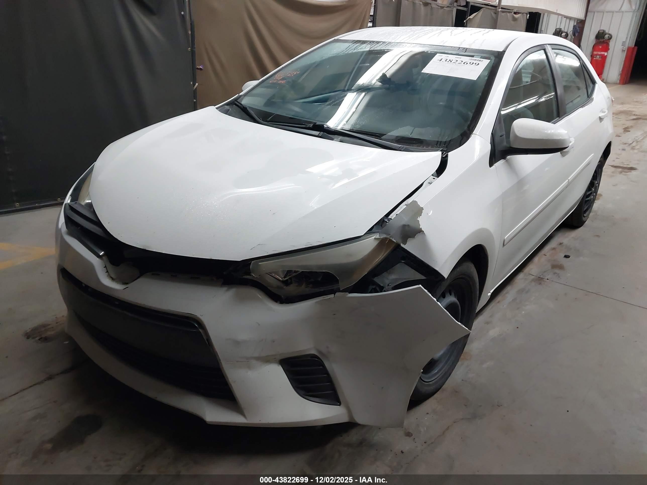 TOYOTA COROLLA image 2