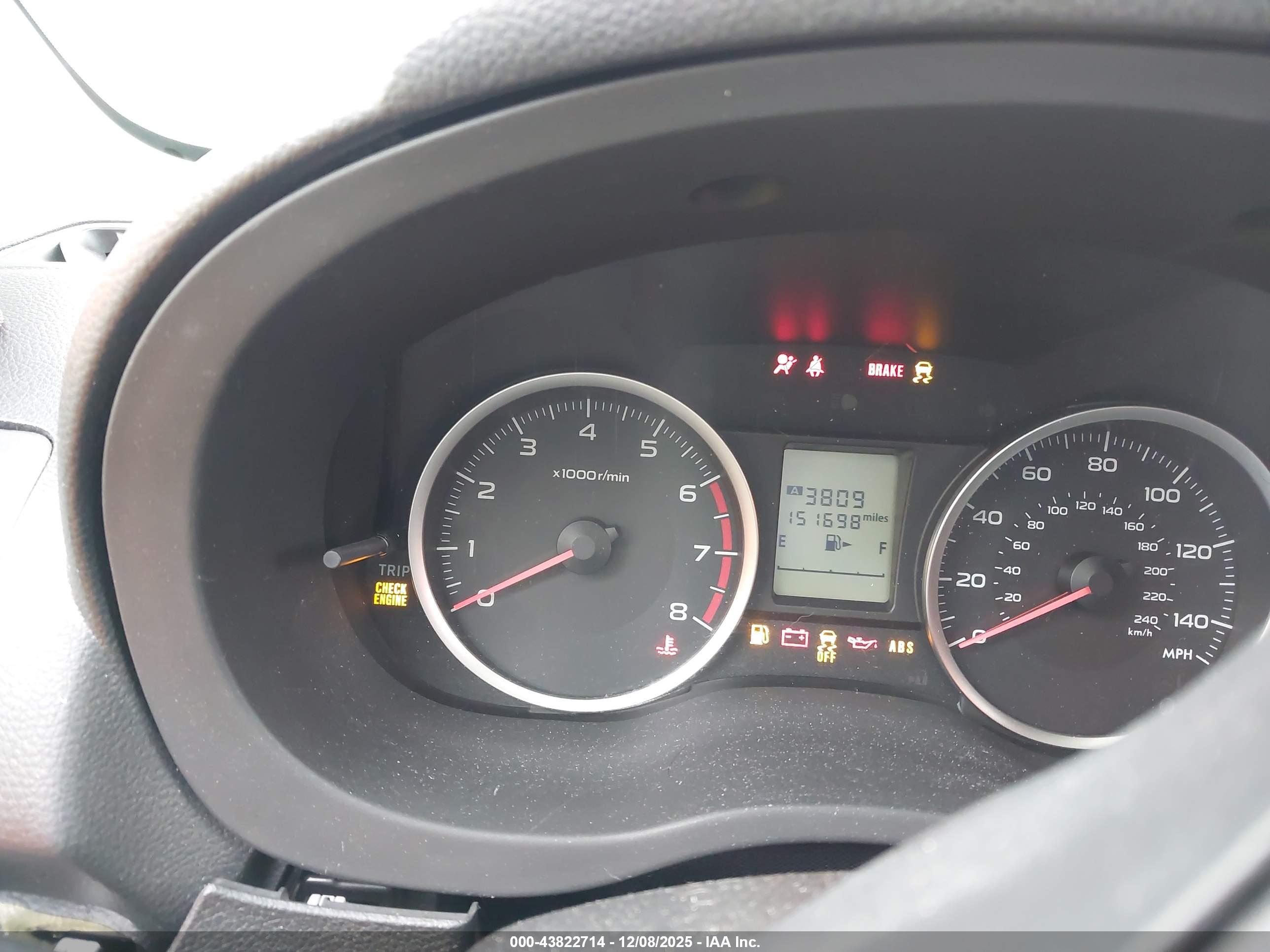 SUBARU FORESTER image 7