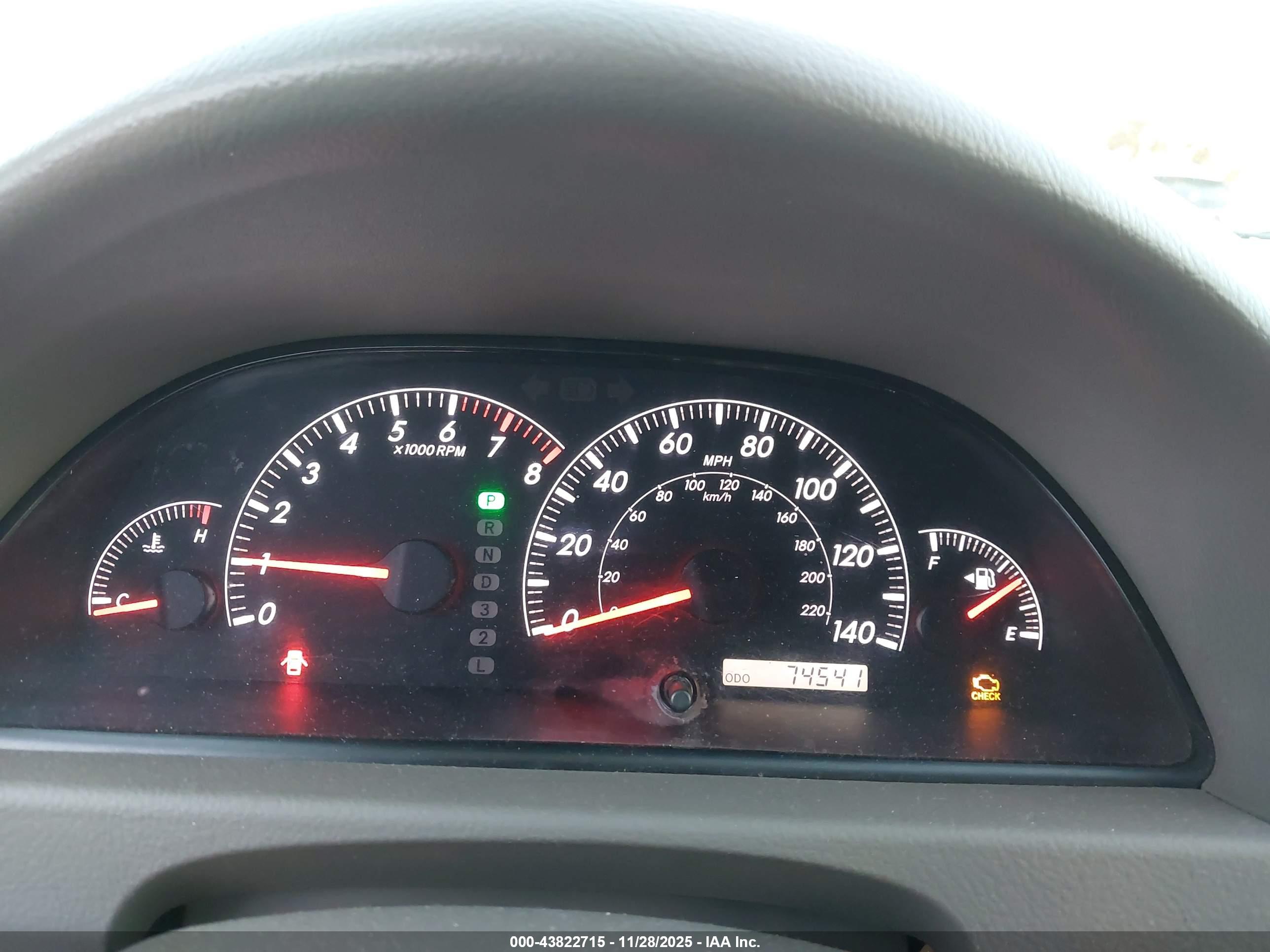 TOYOTA CAMRY image 7