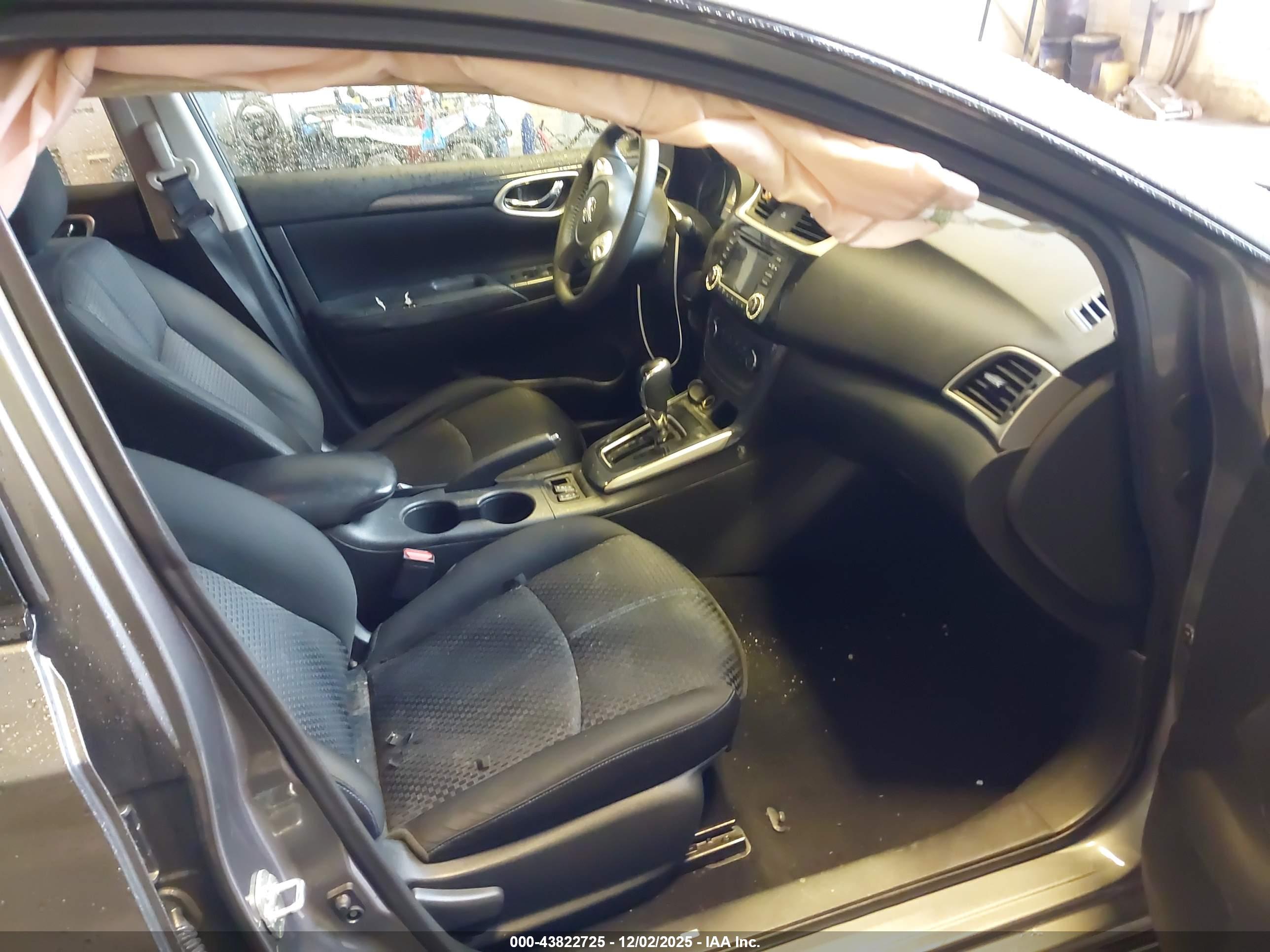 NISSAN SENTRA image 5