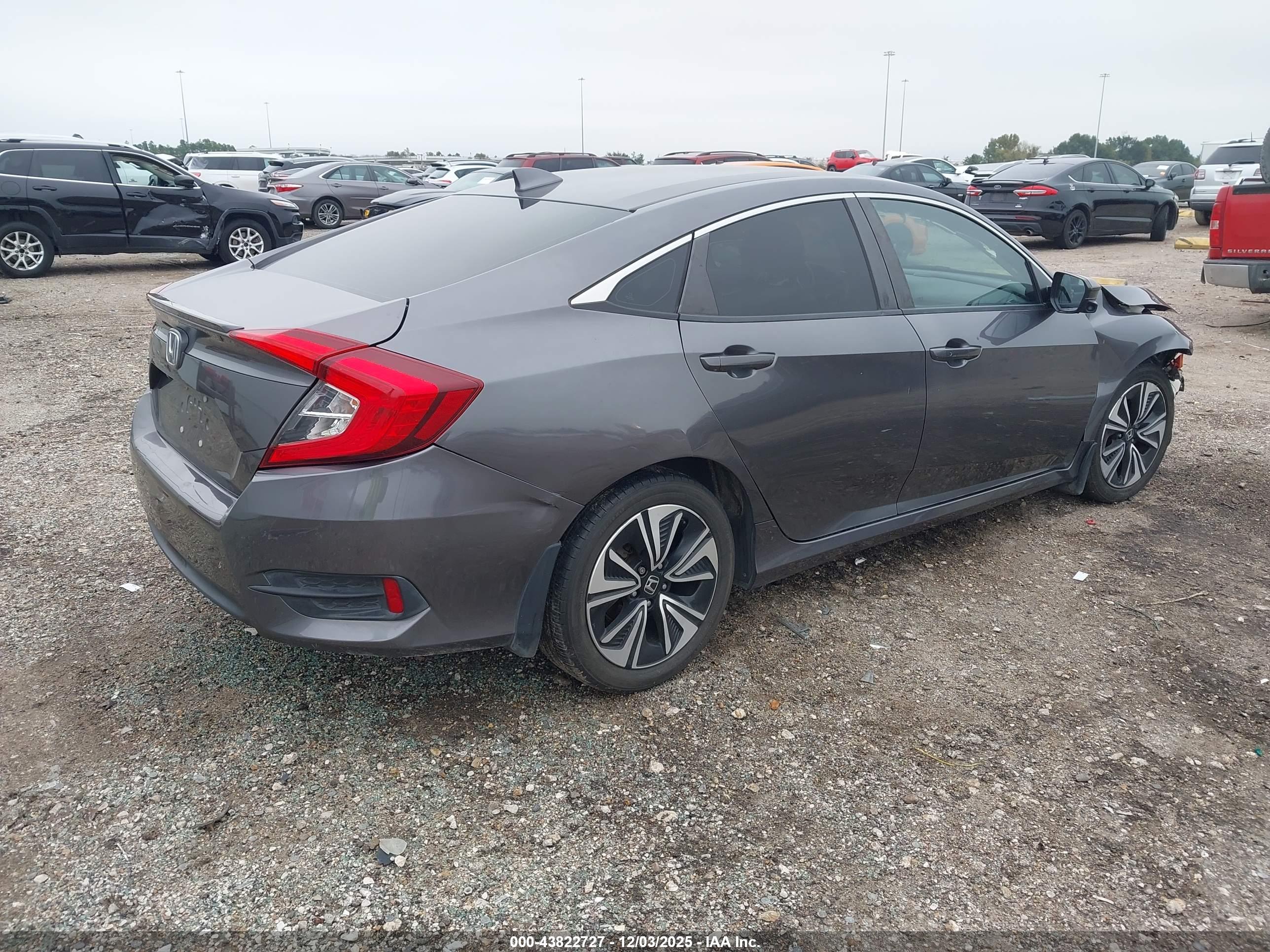 HONDA CIVIC image 4