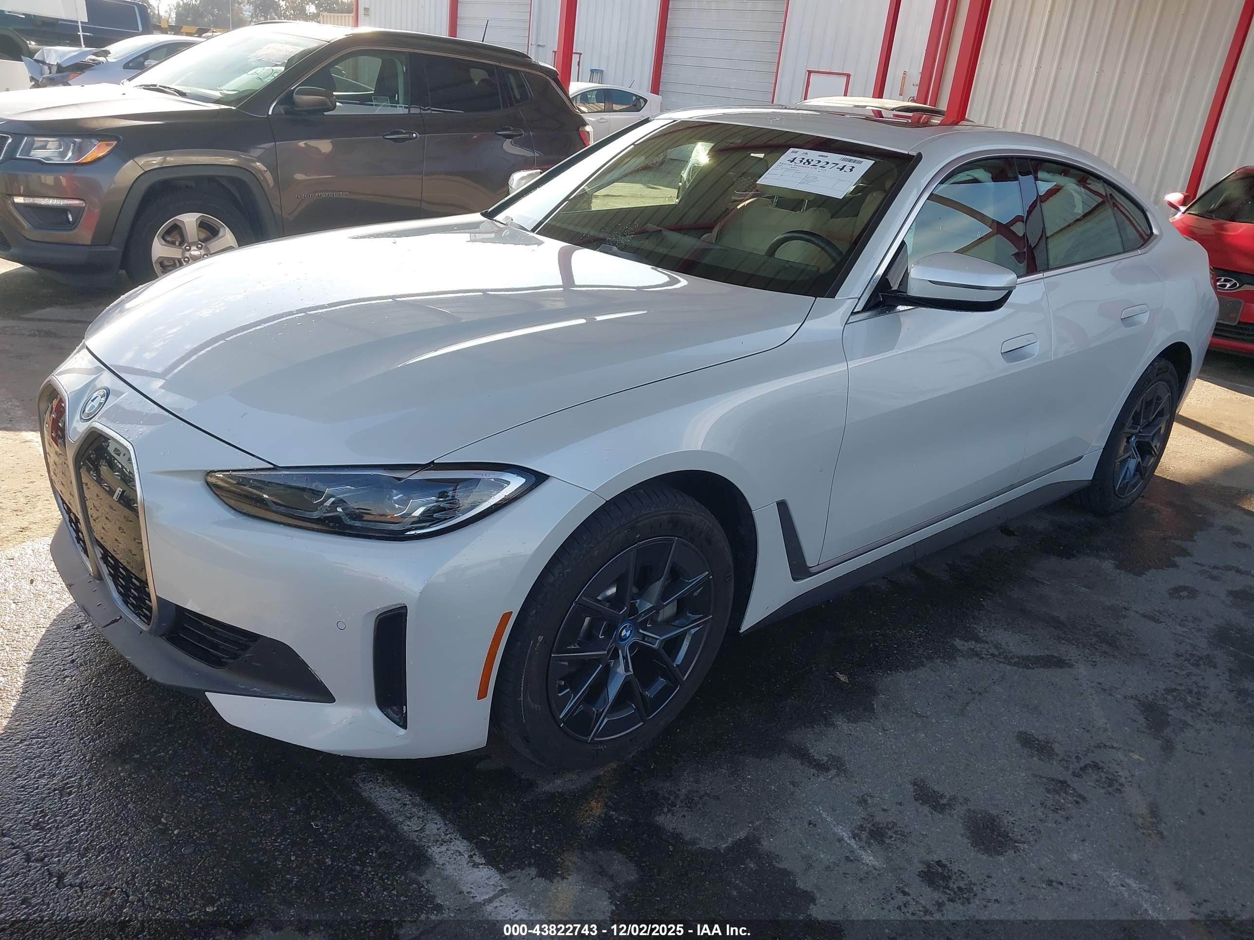 BMW I4 image 2