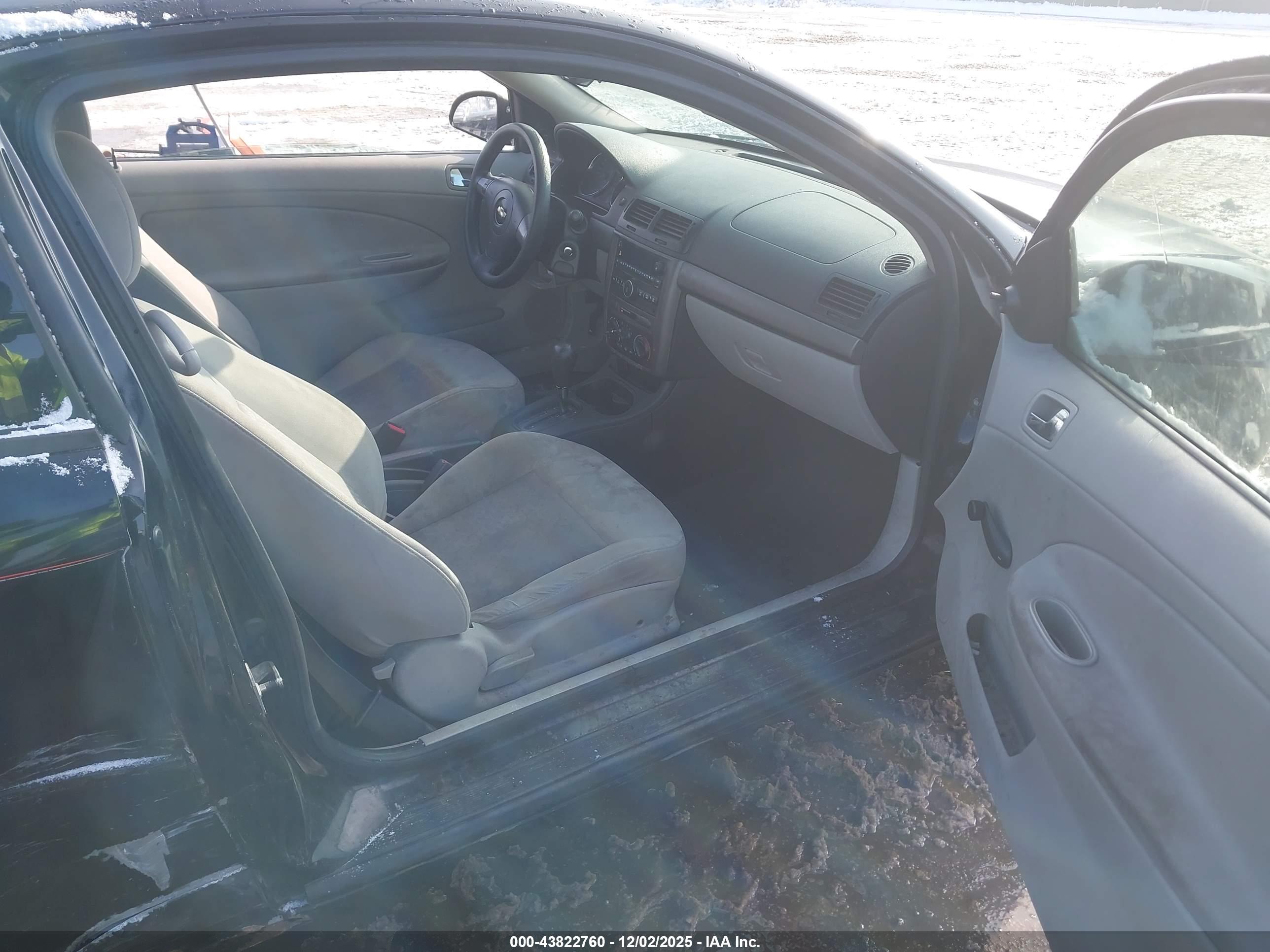 CHEVROLET COBALT image 5