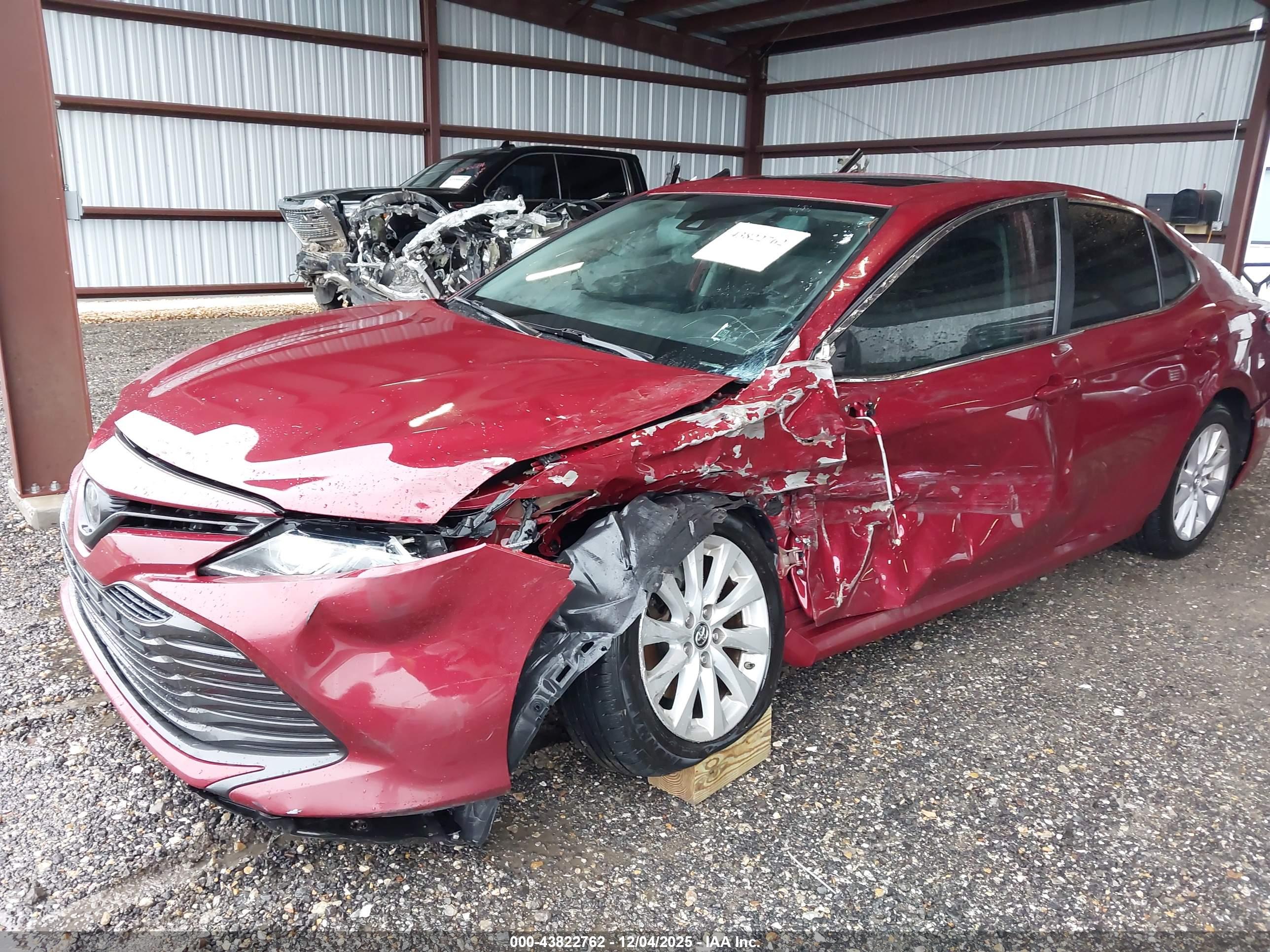 TOYOTA CAMRY image 6