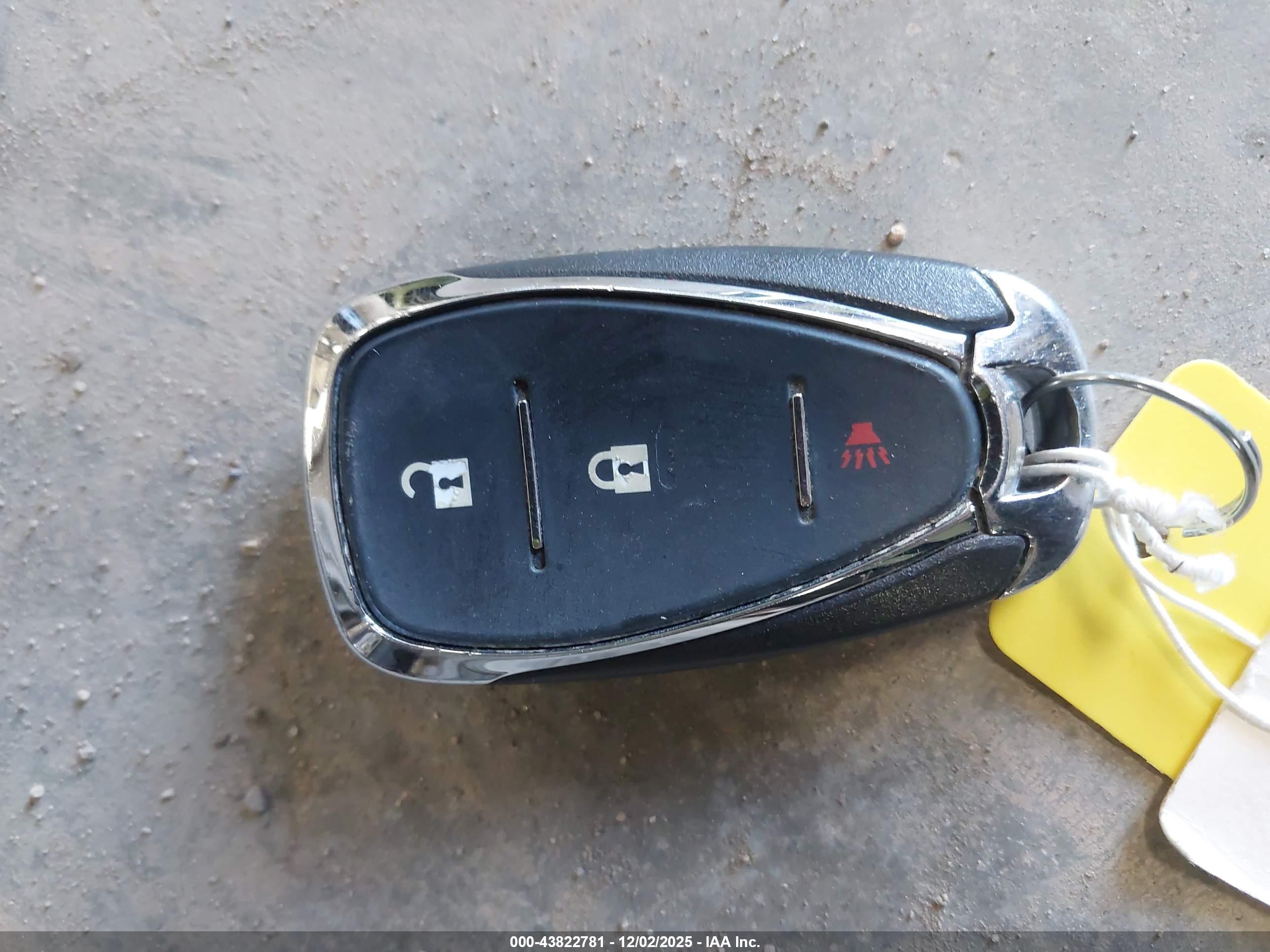 CHEVROLET EQUINOX image 11