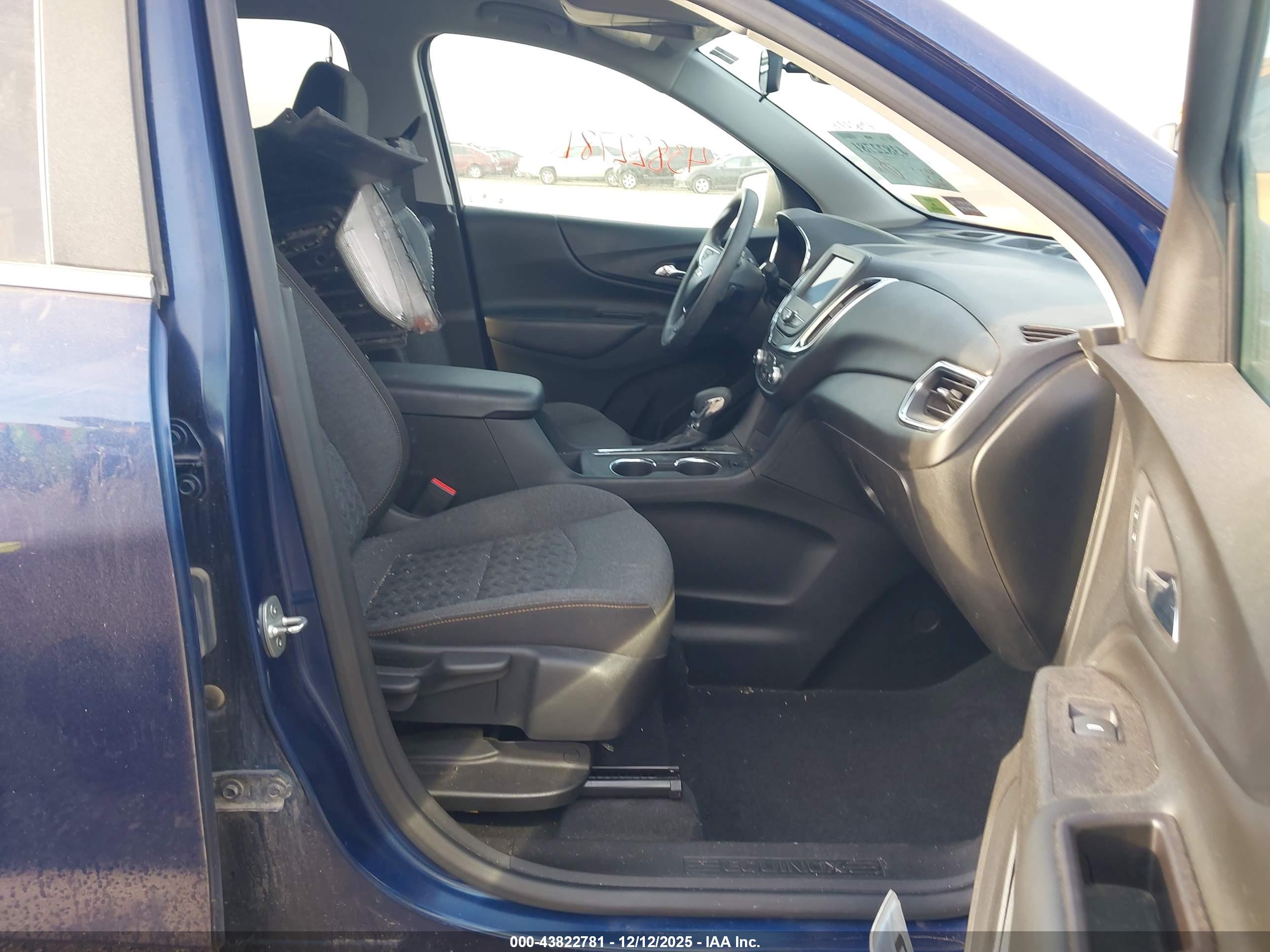 CHEVROLET EQUINOX image 5