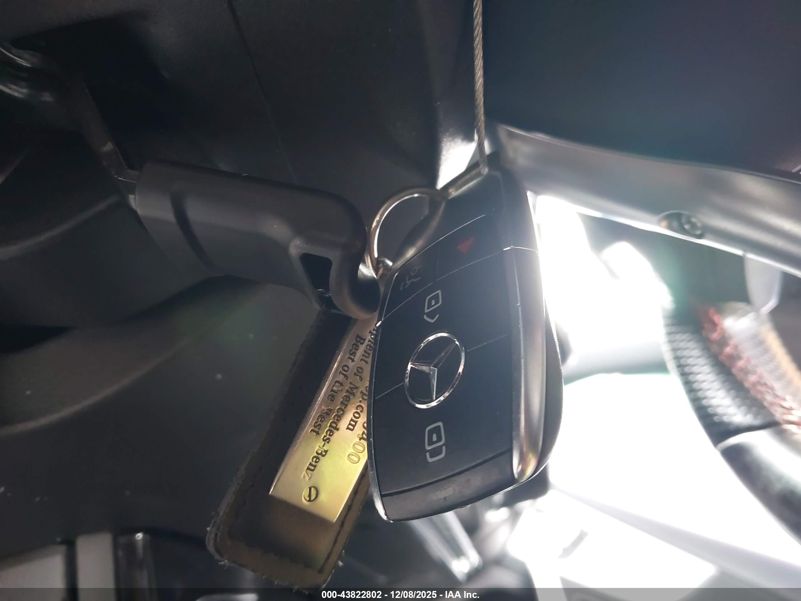 MERCEDES-BENZ A image 11