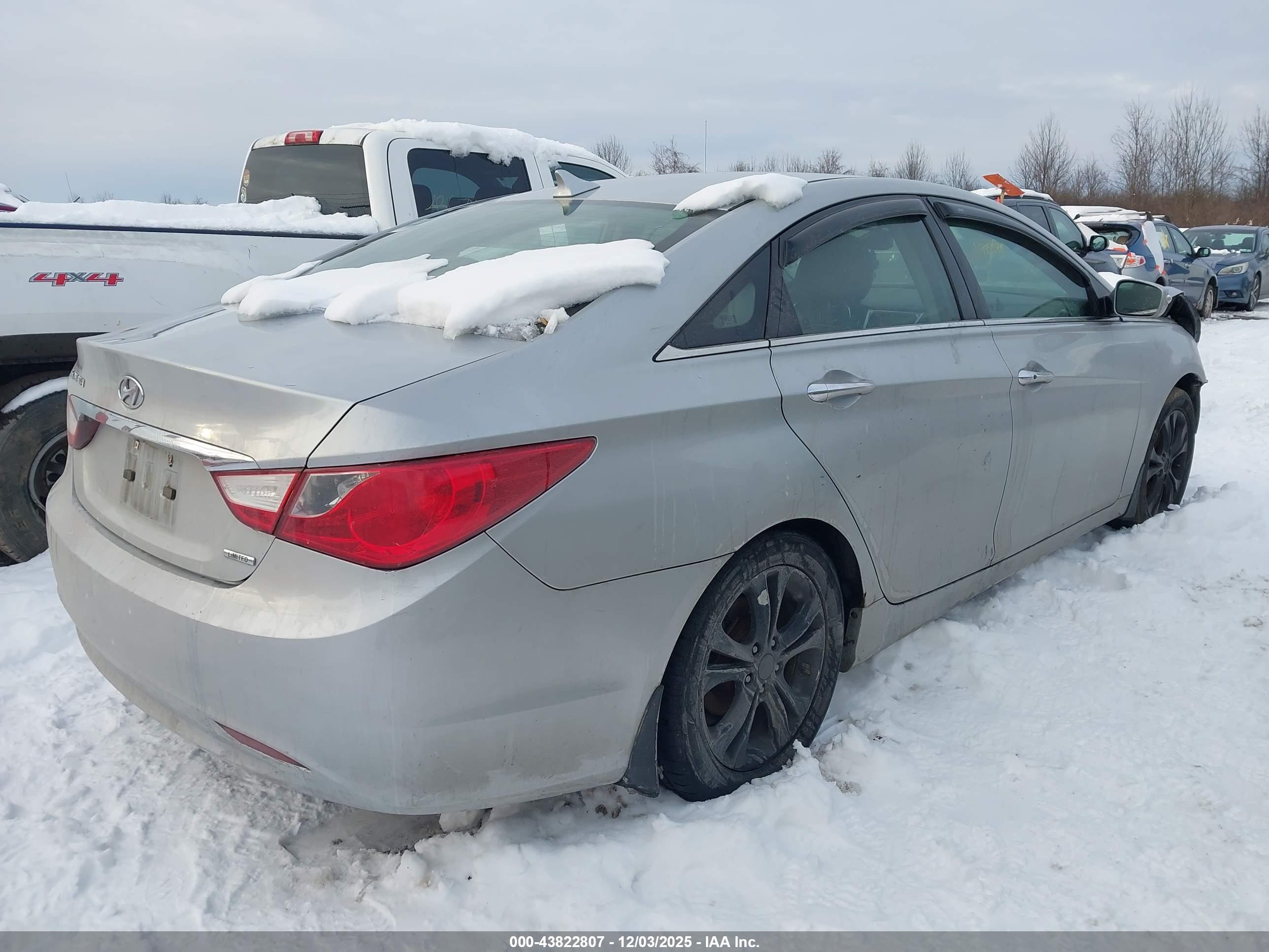 HYUNDAI SONATA image 4