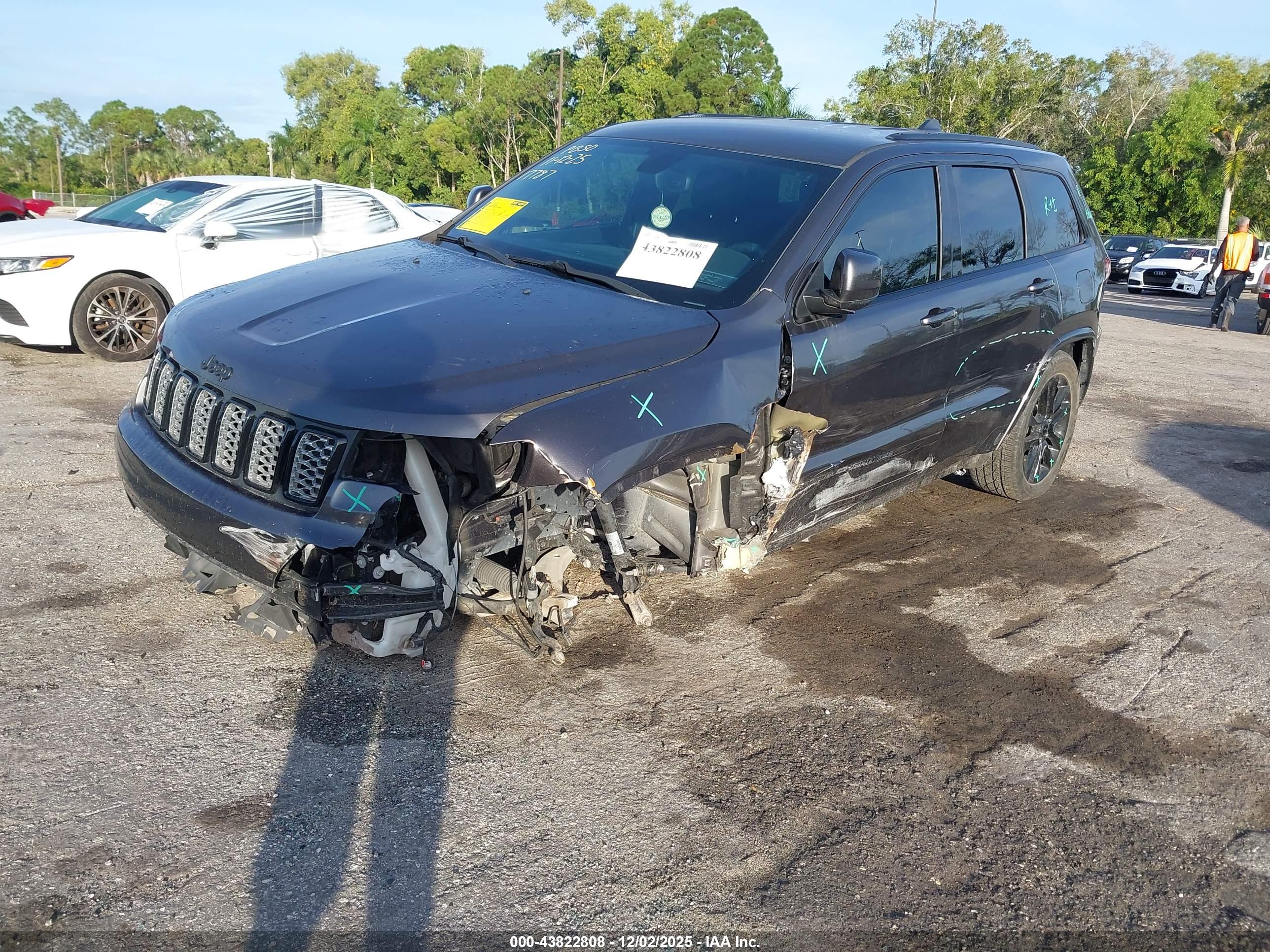JEEP GRAND image 2