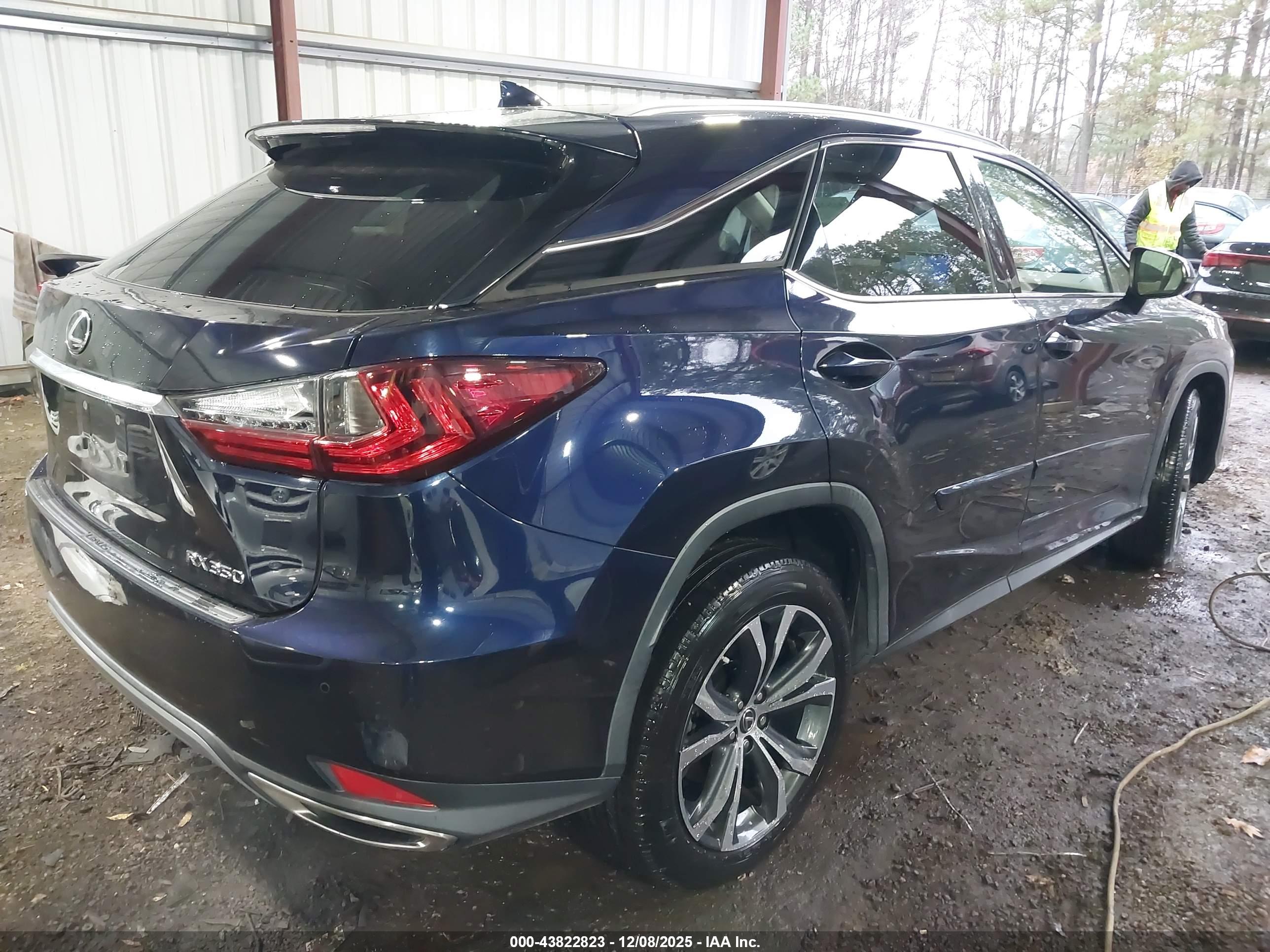 LEXUS RX image 4
