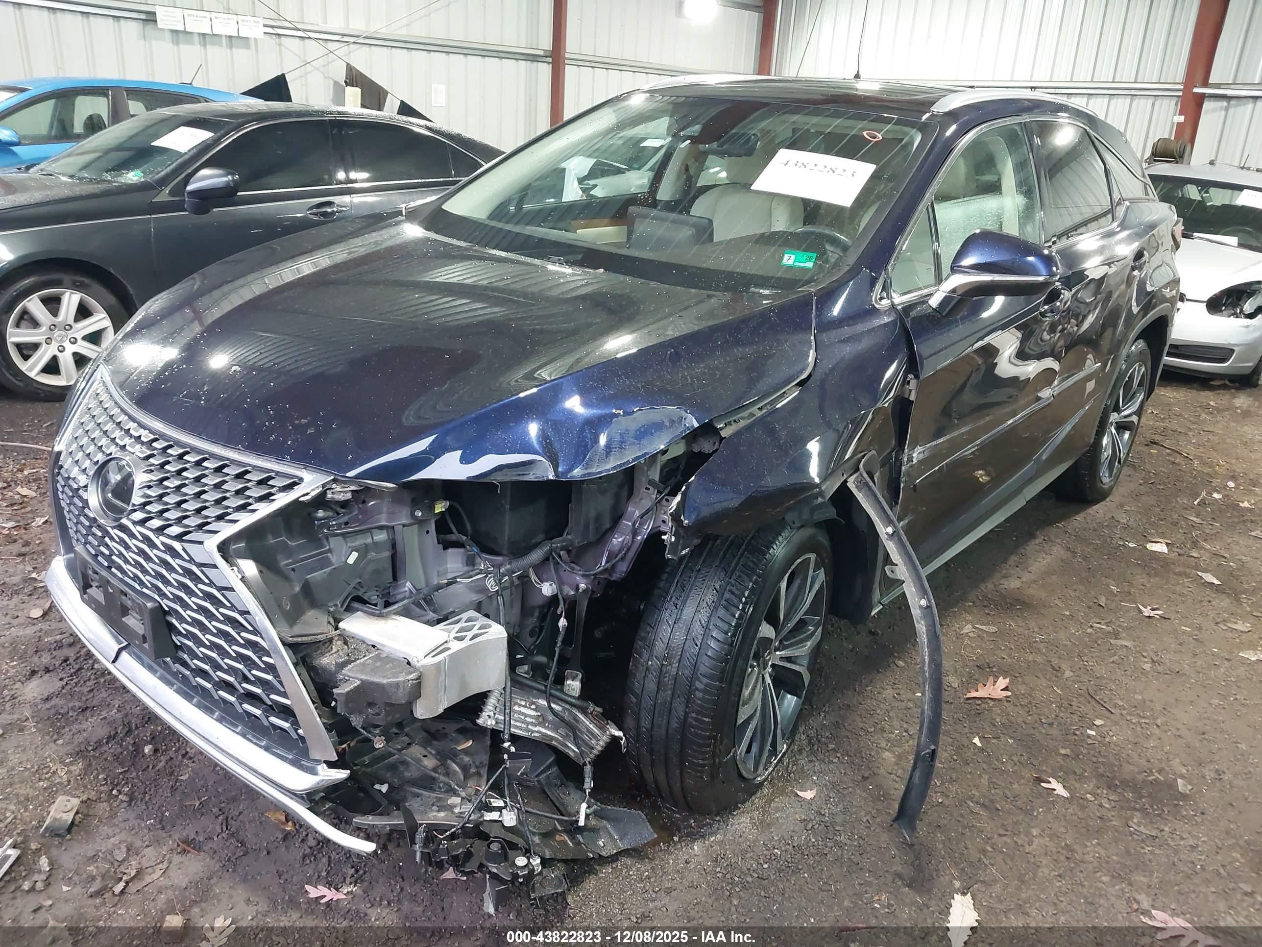 LEXUS RX image 6