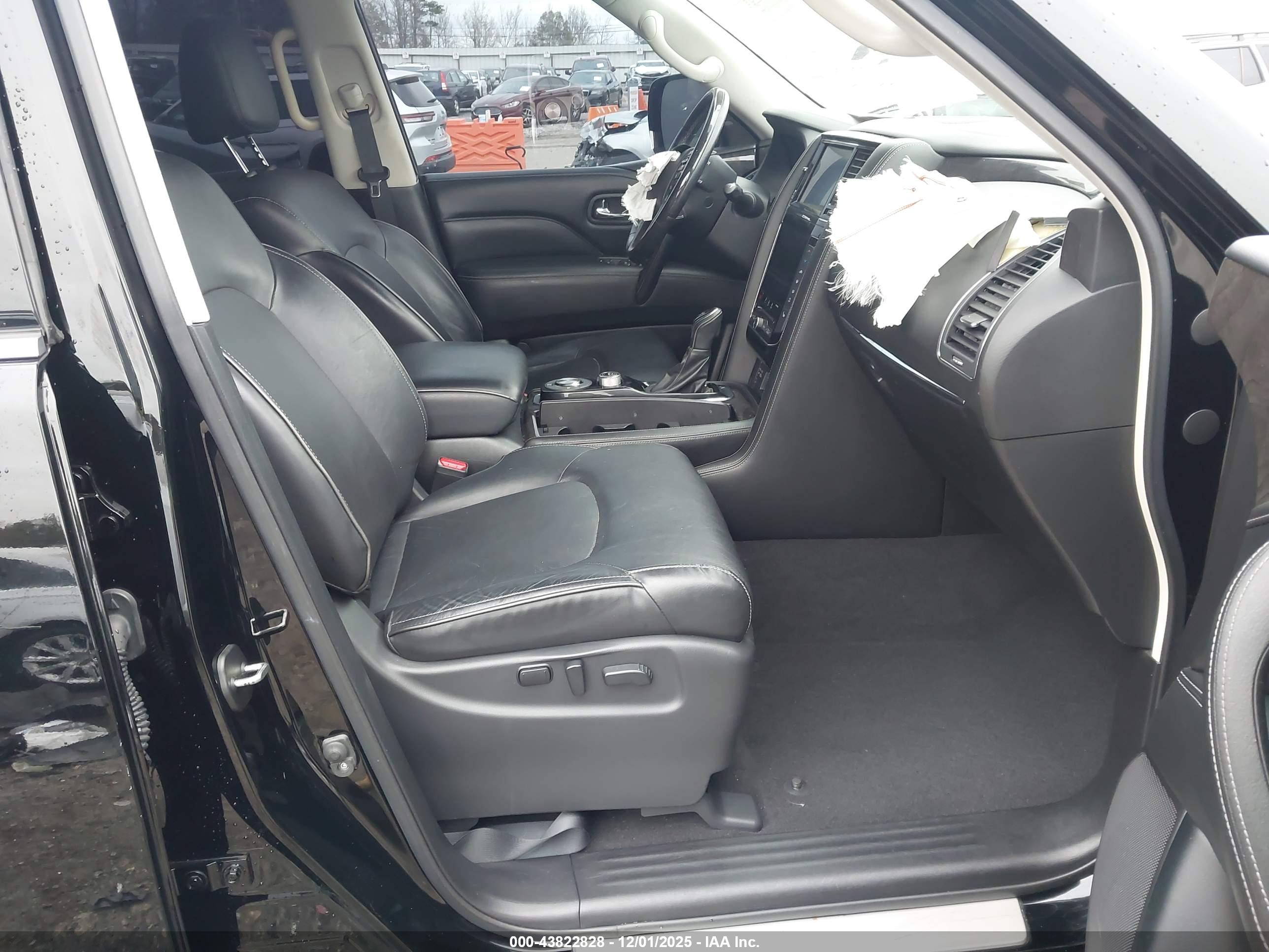 INFINITI QX80 image 5