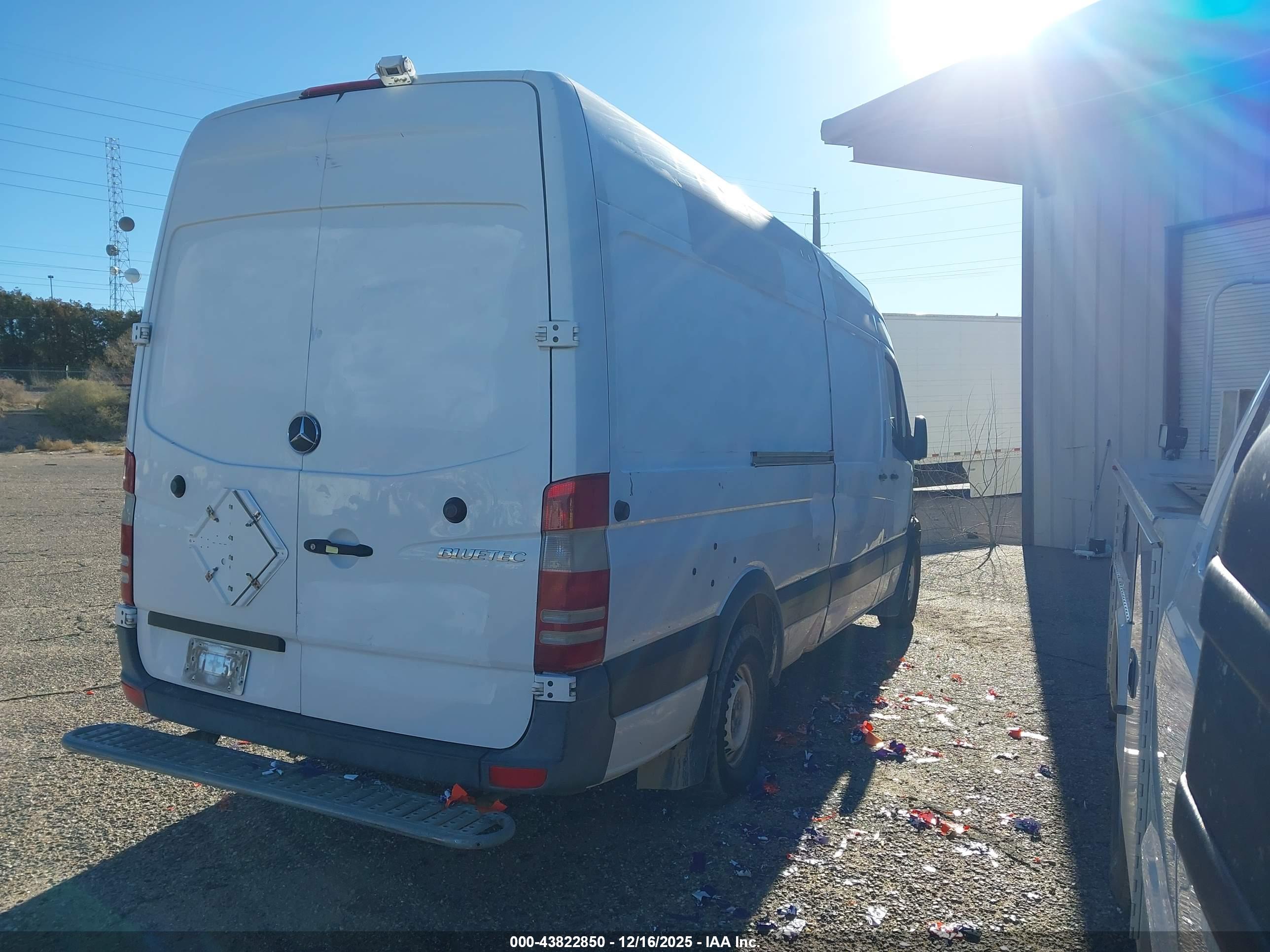 MERCEDES-BENZ SPRINTER image 4
