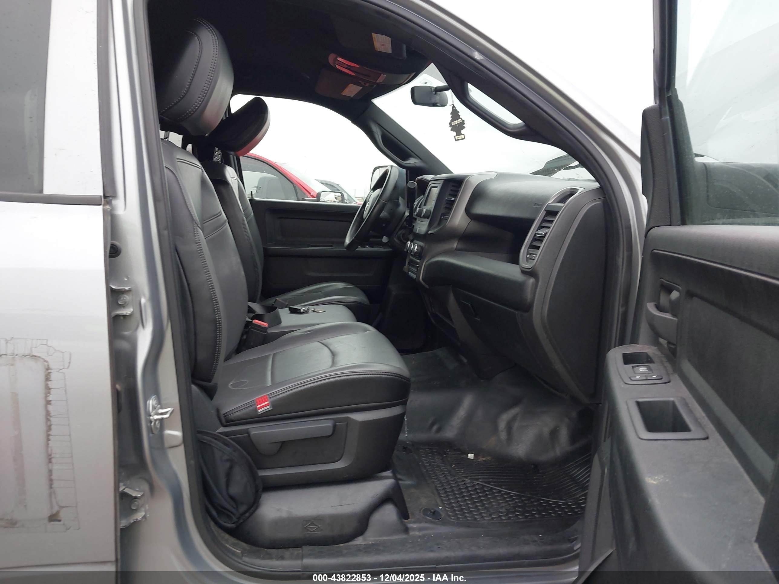 RAM 3500 image 5