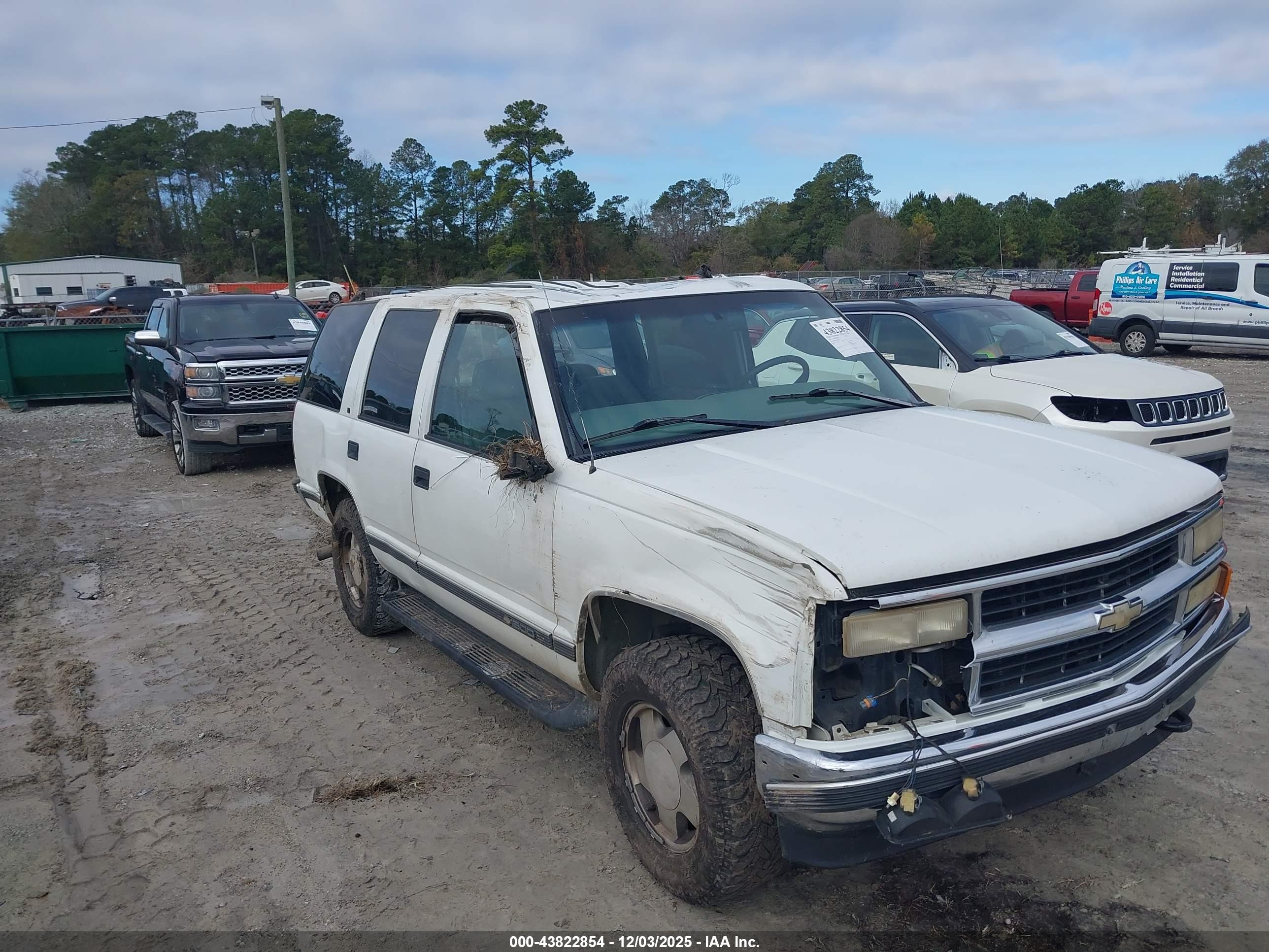 CHEVROLET TAHOE image 6