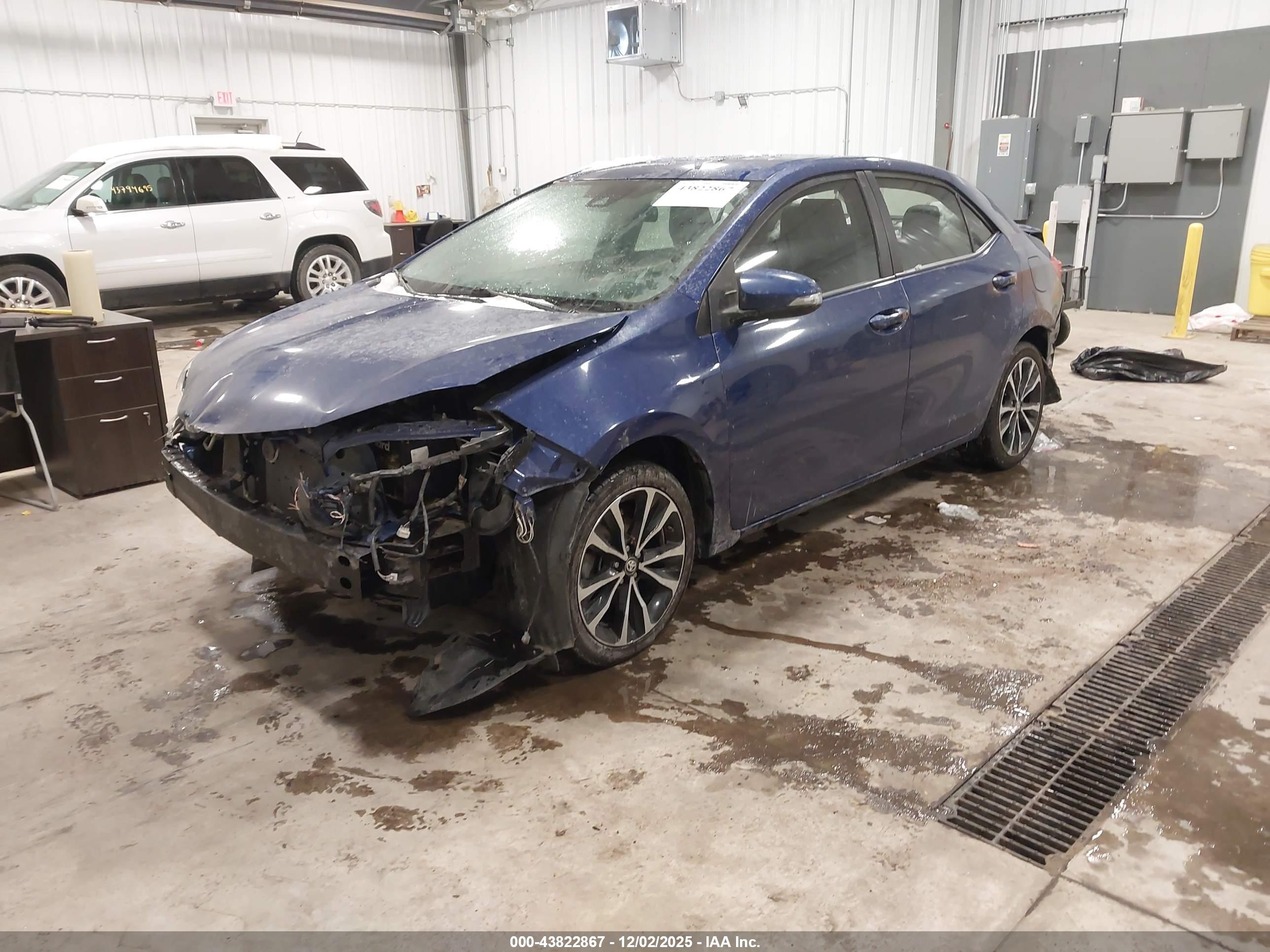 TOYOTA COROLLA image 2