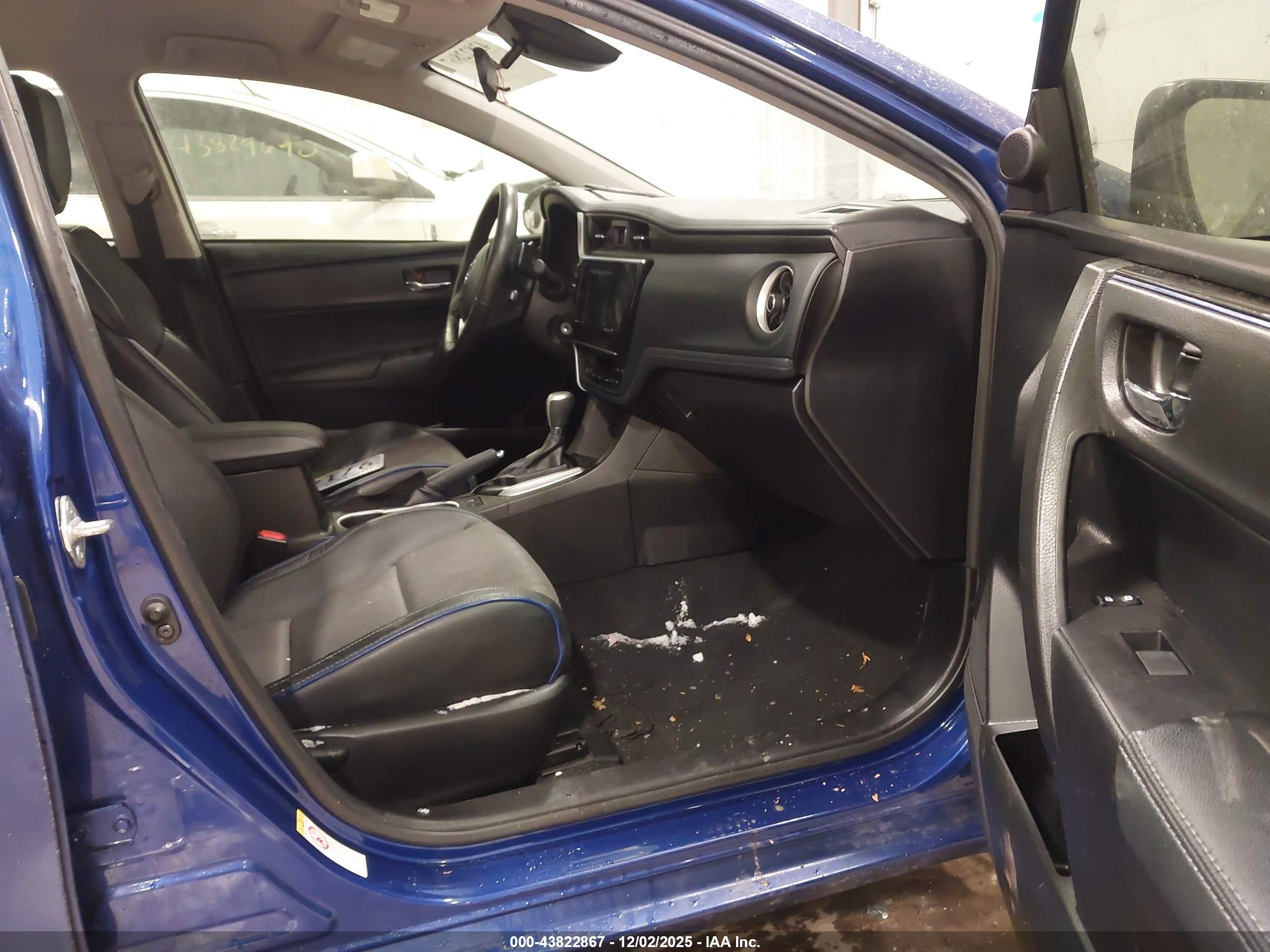 TOYOTA COROLLA image 5