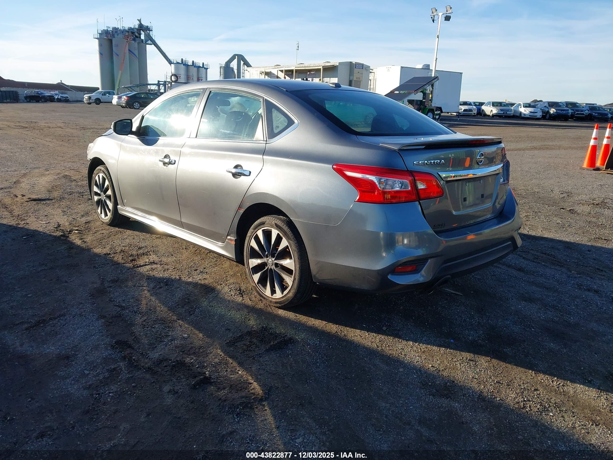 NISSAN SENTRA image 3