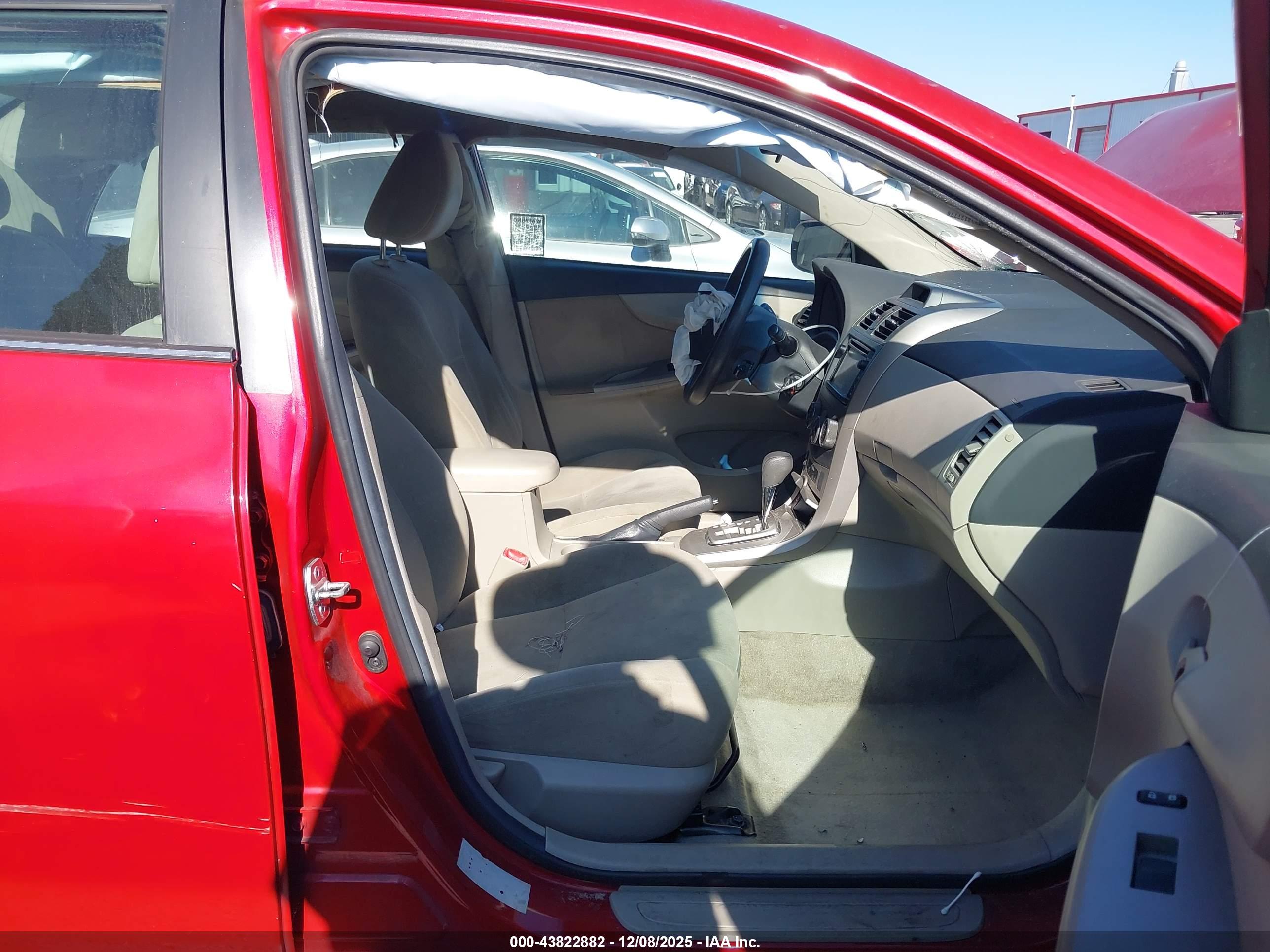 TOYOTA COROLLA image 5