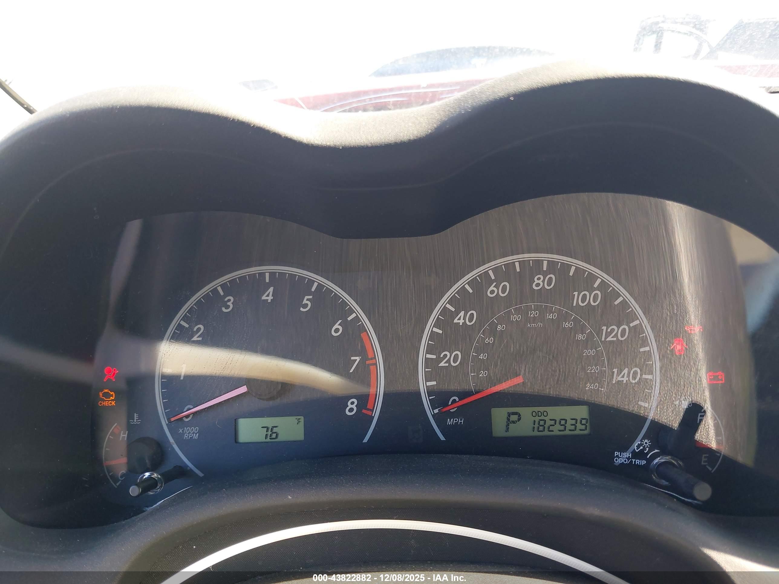 TOYOTA COROLLA image 7