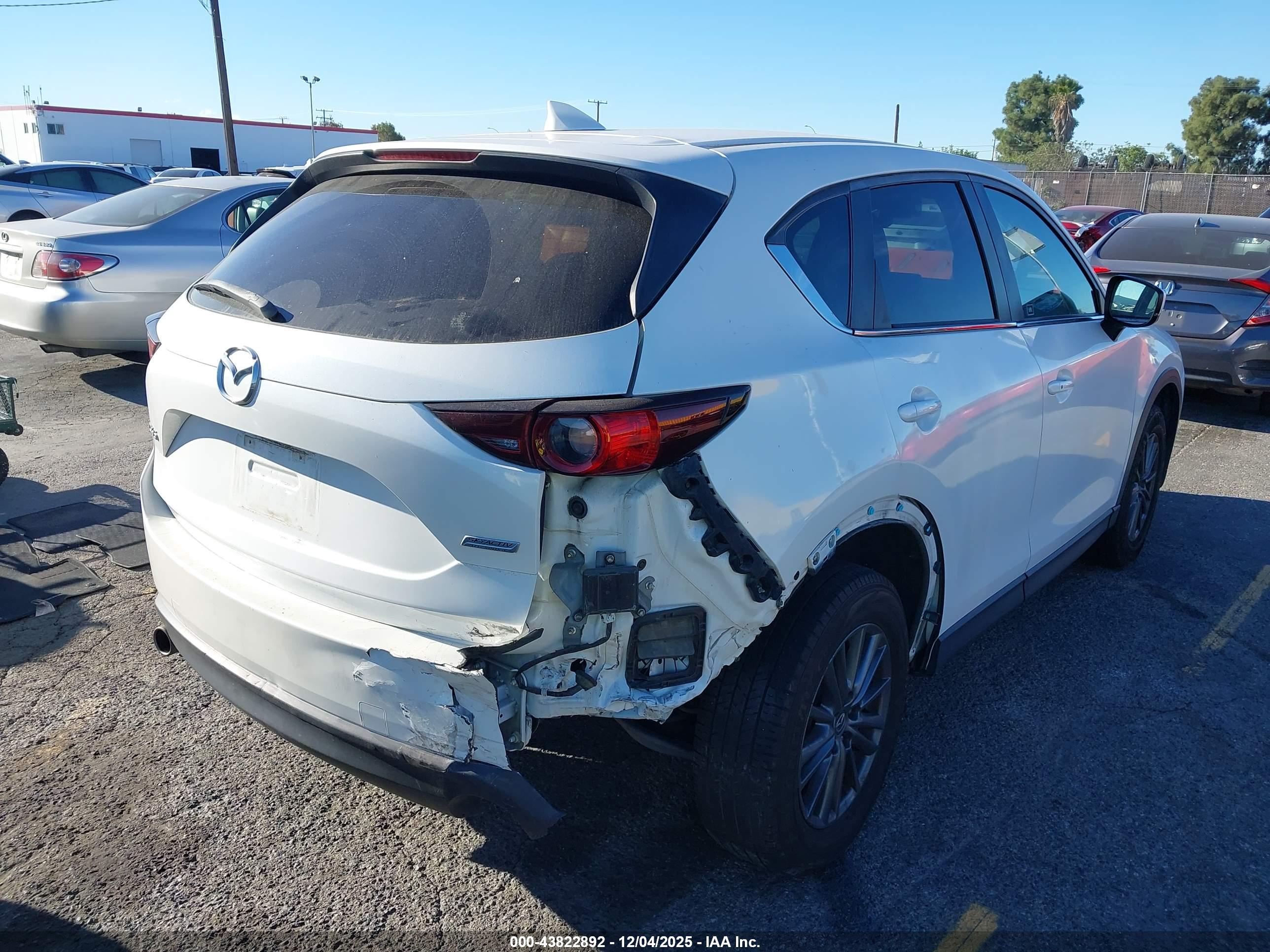 MAZDA CX-5 image 6