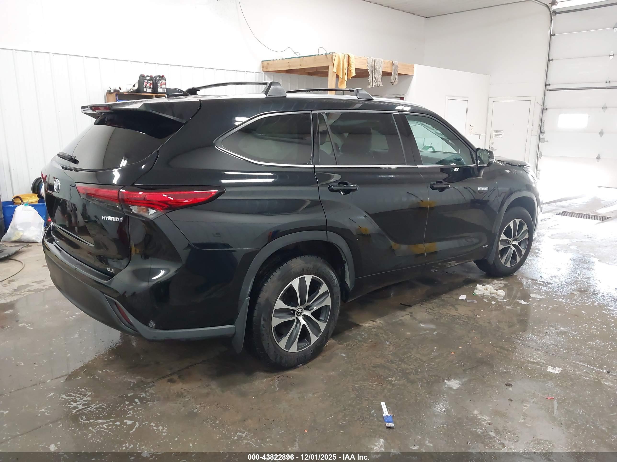 TOYOTA HIGHLANDER image 4