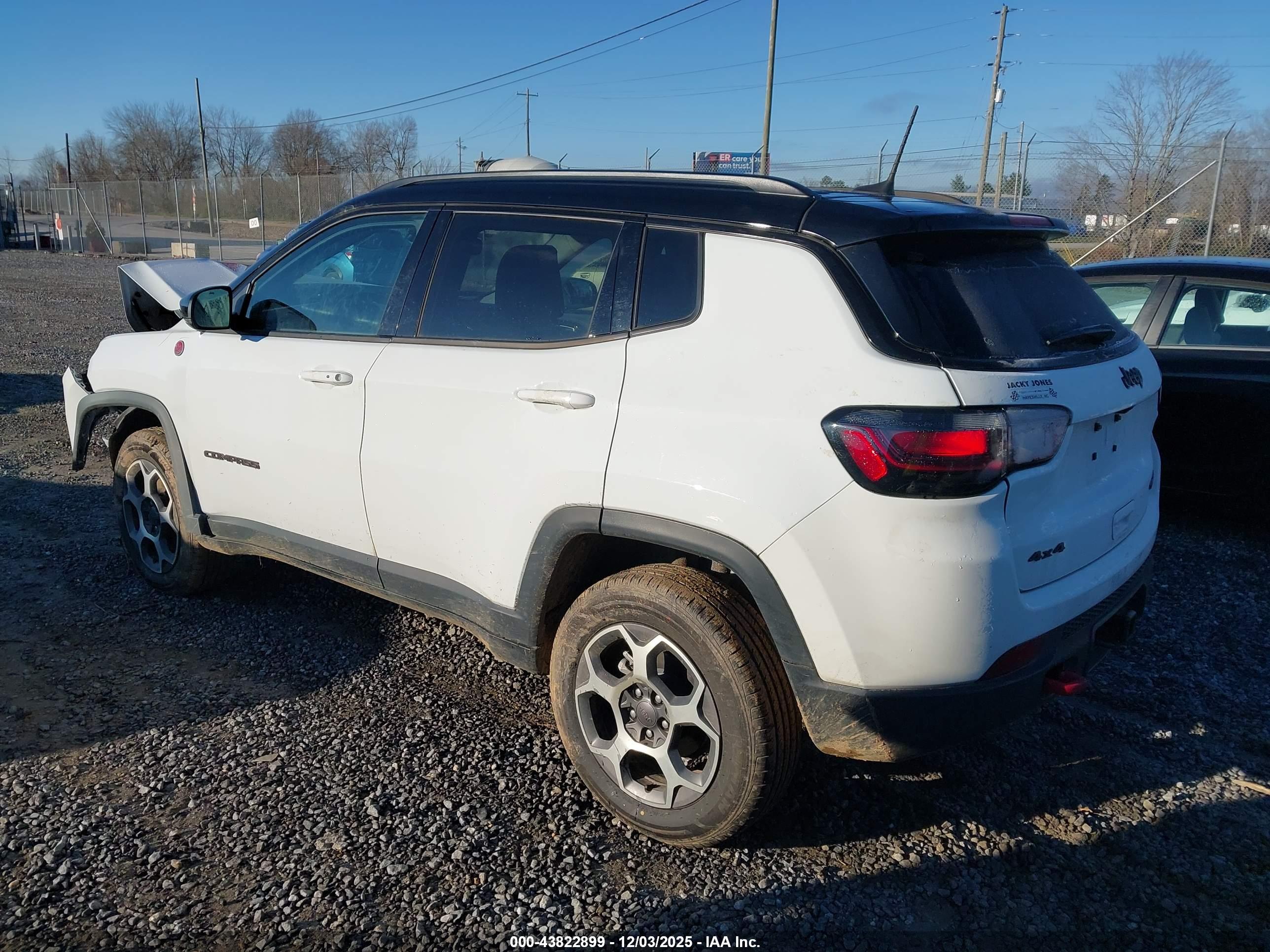 JEEP COMPASS image 3