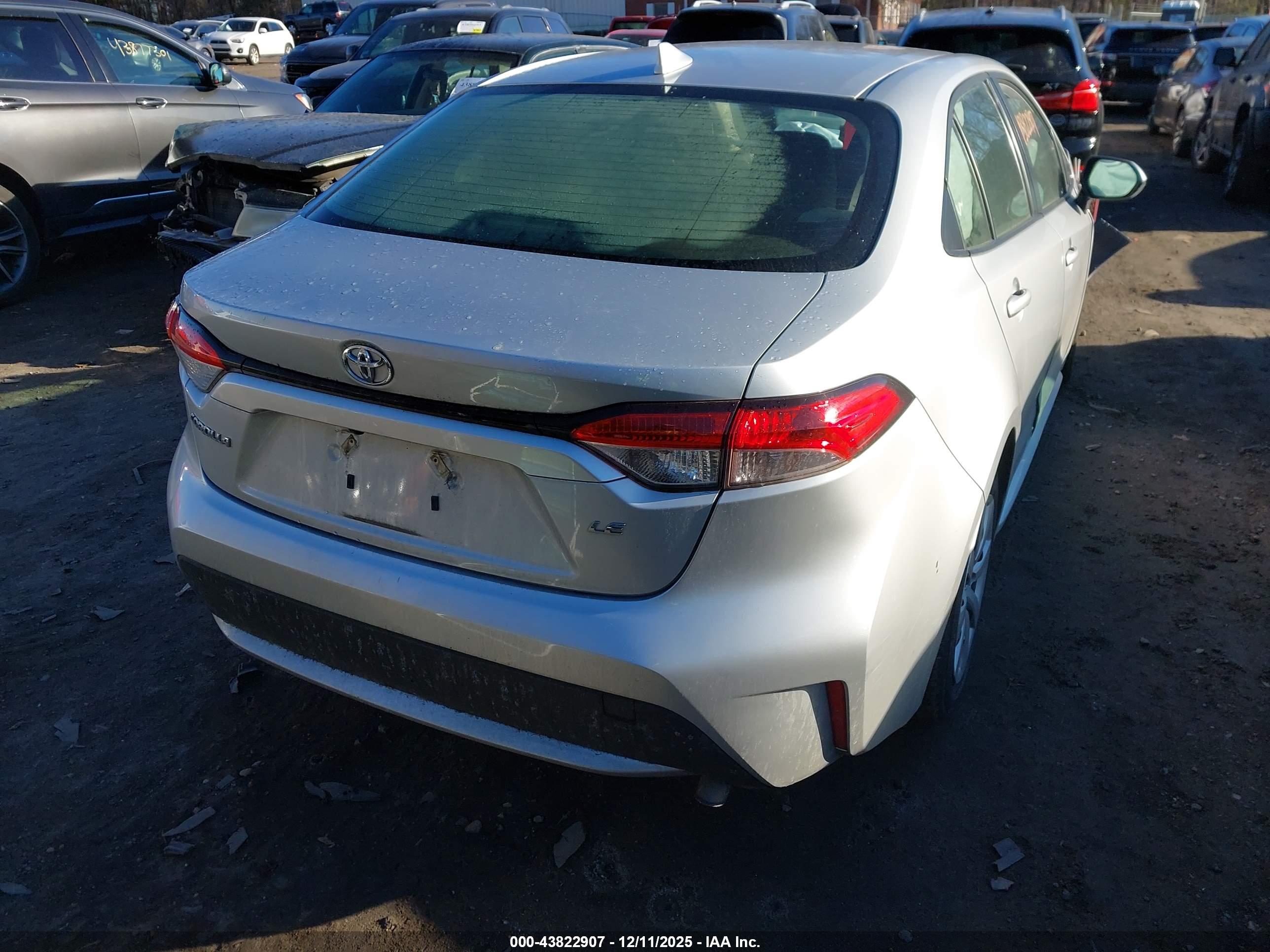 TOYOTA COROLLA image 4