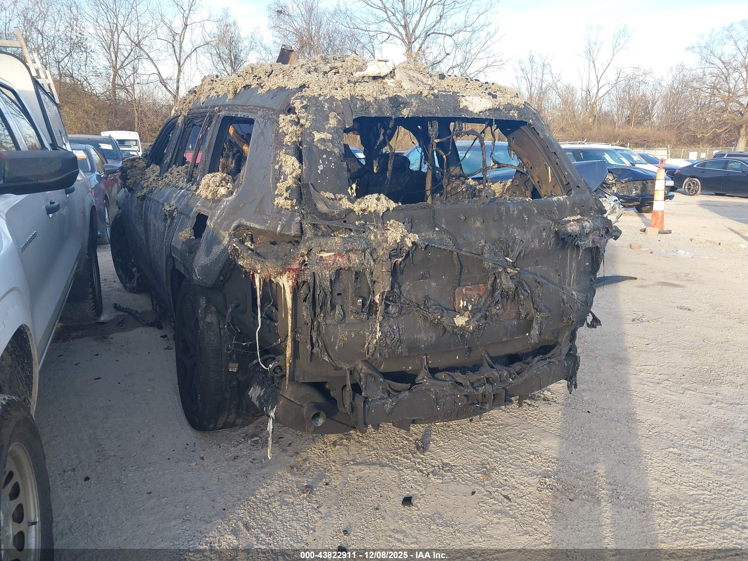 JEEP GRAND image 3