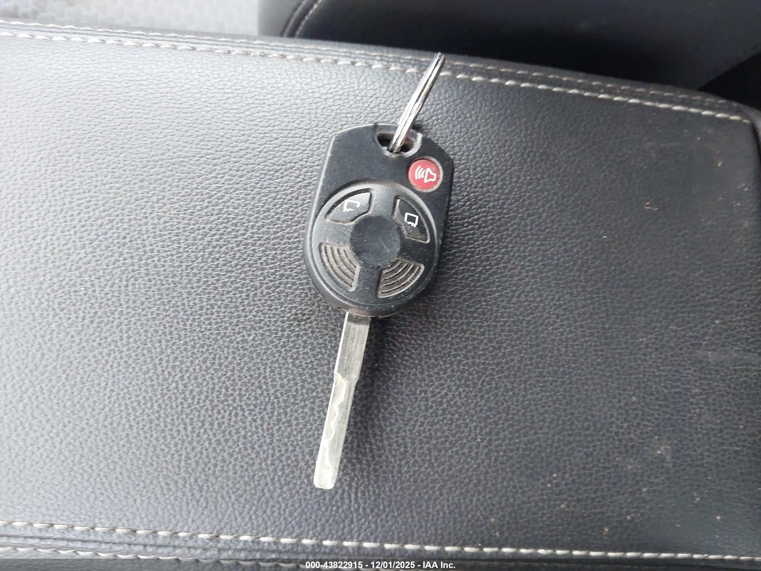 FORD ESCAPE image 11