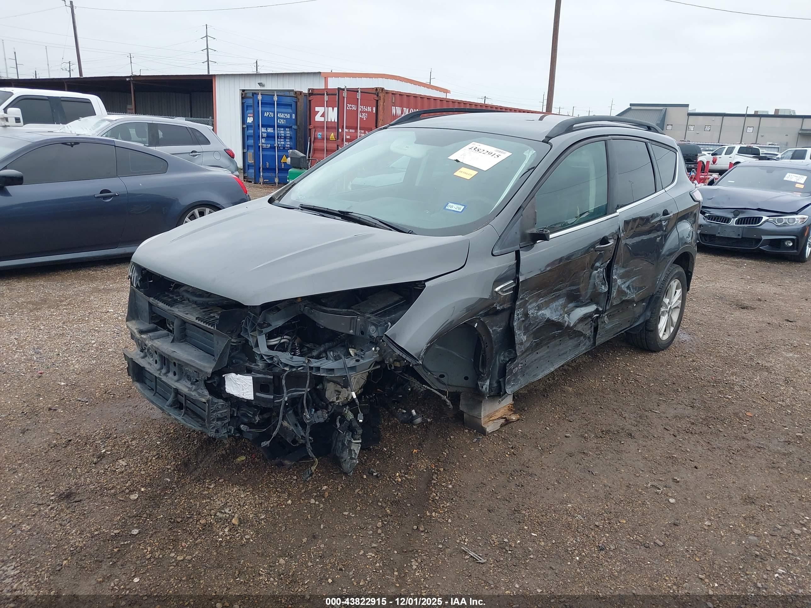 FORD ESCAPE image 2
