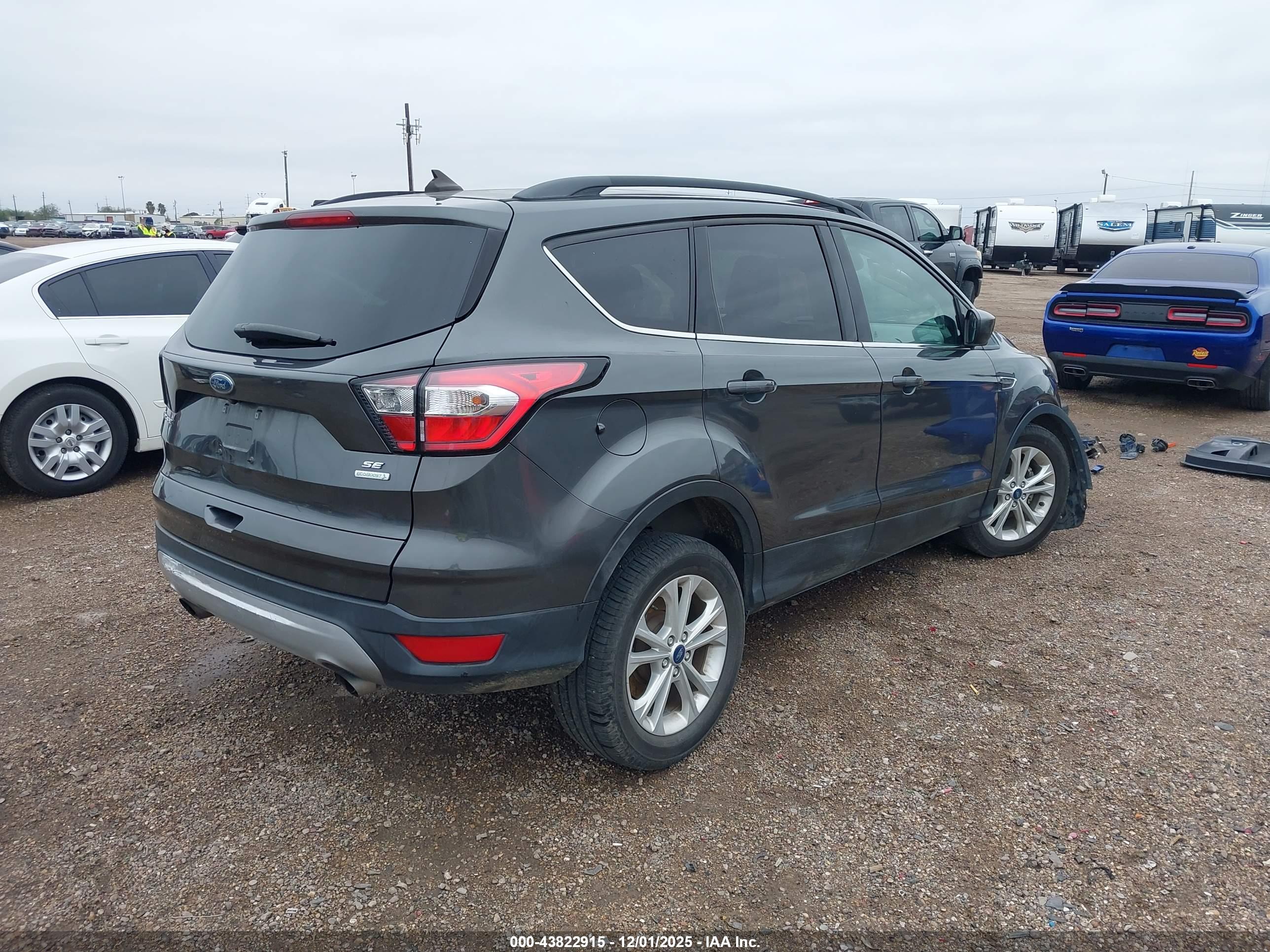 FORD ESCAPE image 4