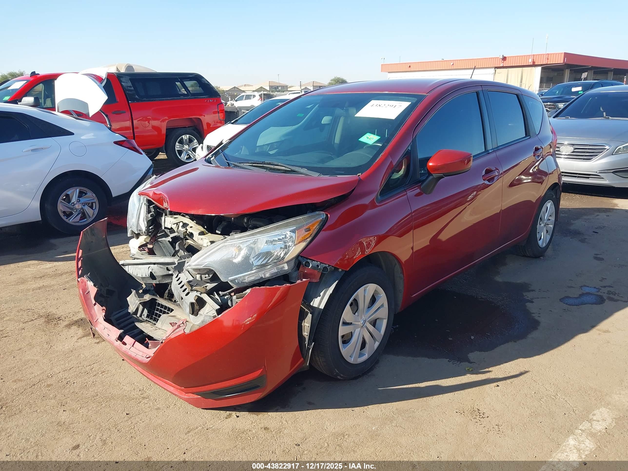 NISSAN VERSA image 2